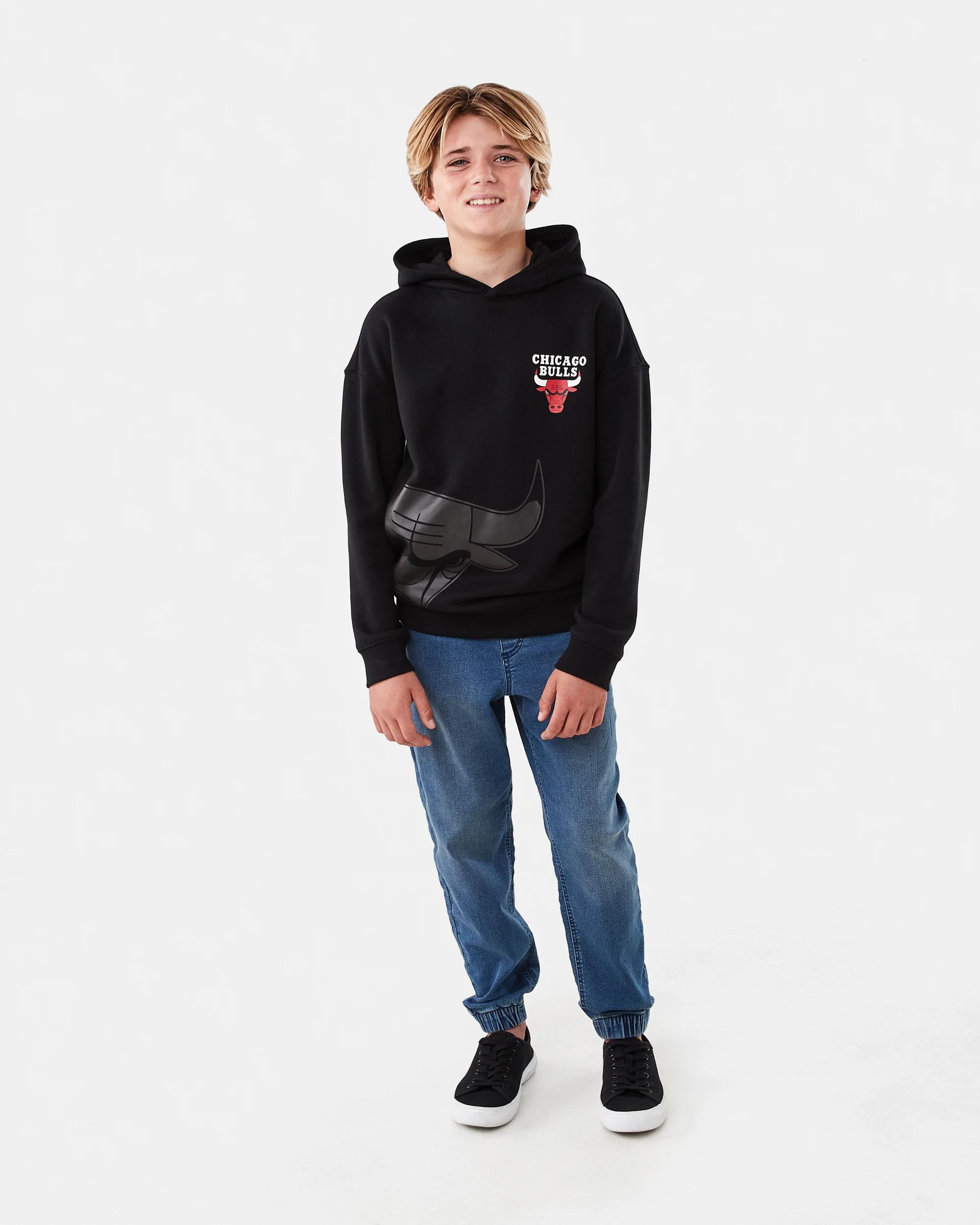 6 Official NBA Kids Hoodie BLACK BULLS, 6 of 7