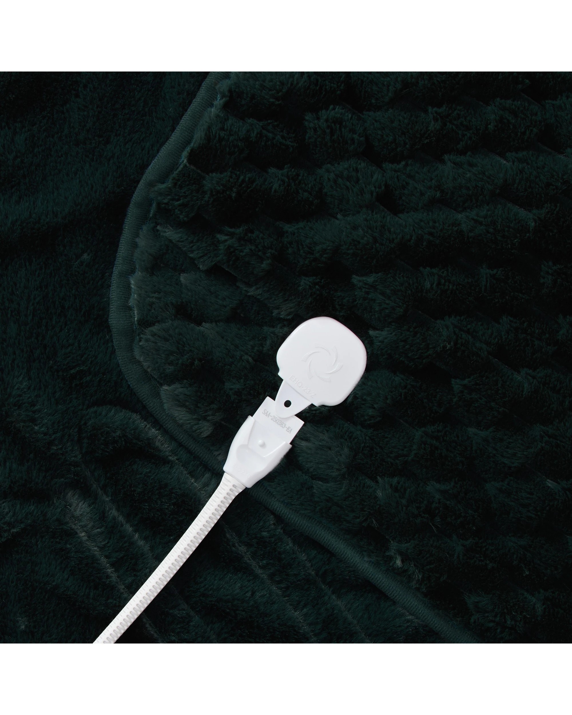 4 Dreamaker Emmett Textured Faux Fur Heated Throw 130x160cm - Deep Teal, 4 of 9