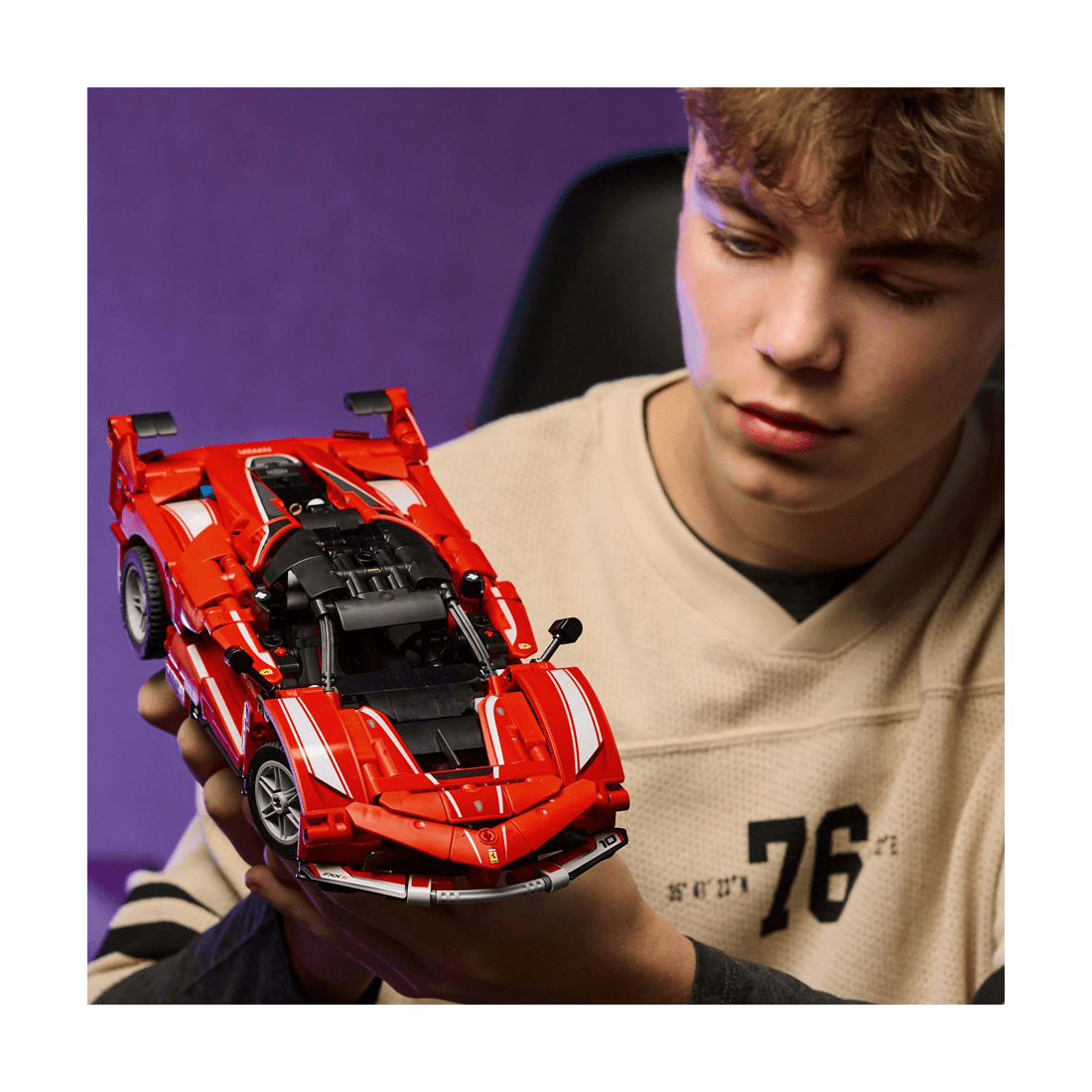 8 LEGO Technic Ferrari FXX K 42212, 8 of 10
