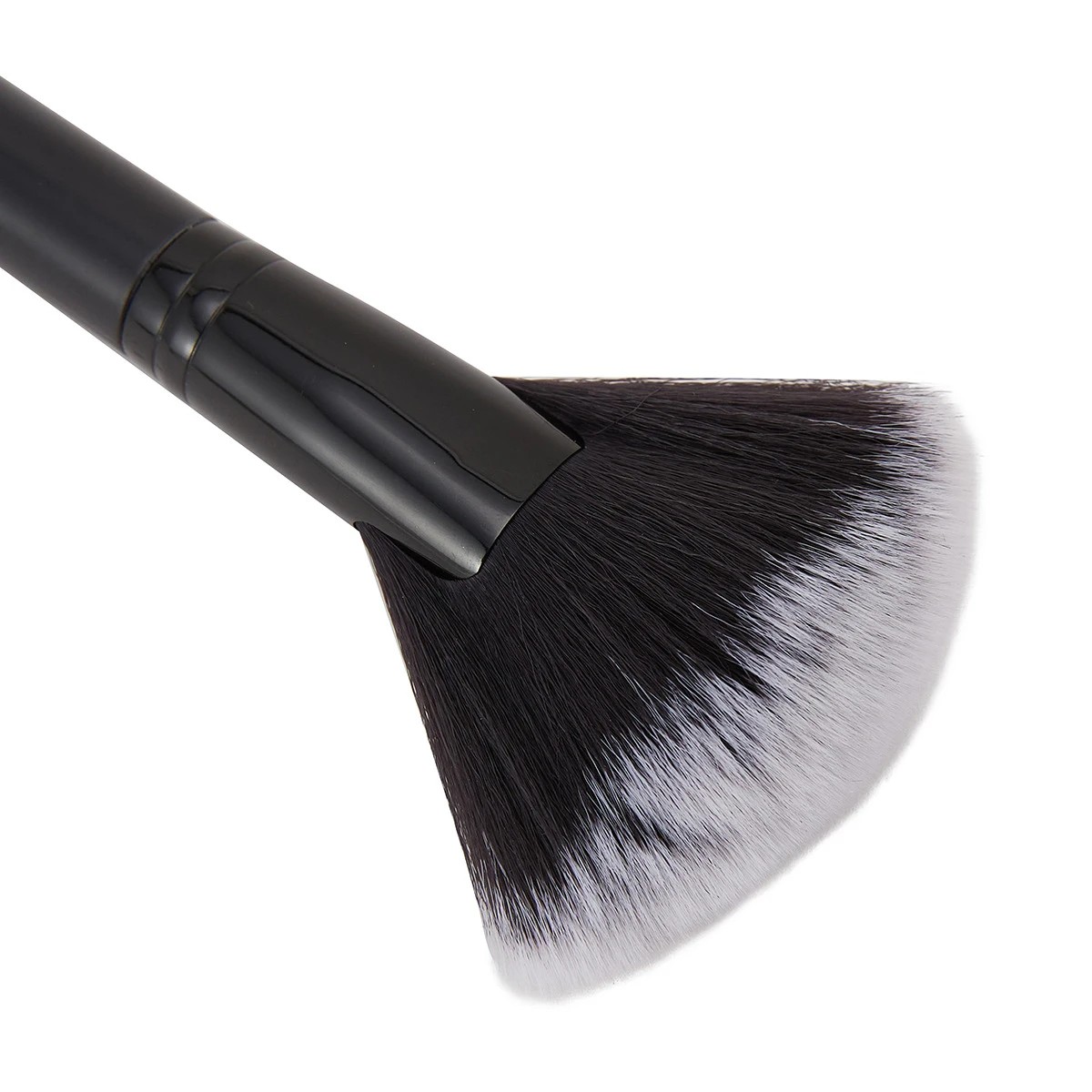3 OXX Cosmetics Highlighter Brush - Black, 3 of 5