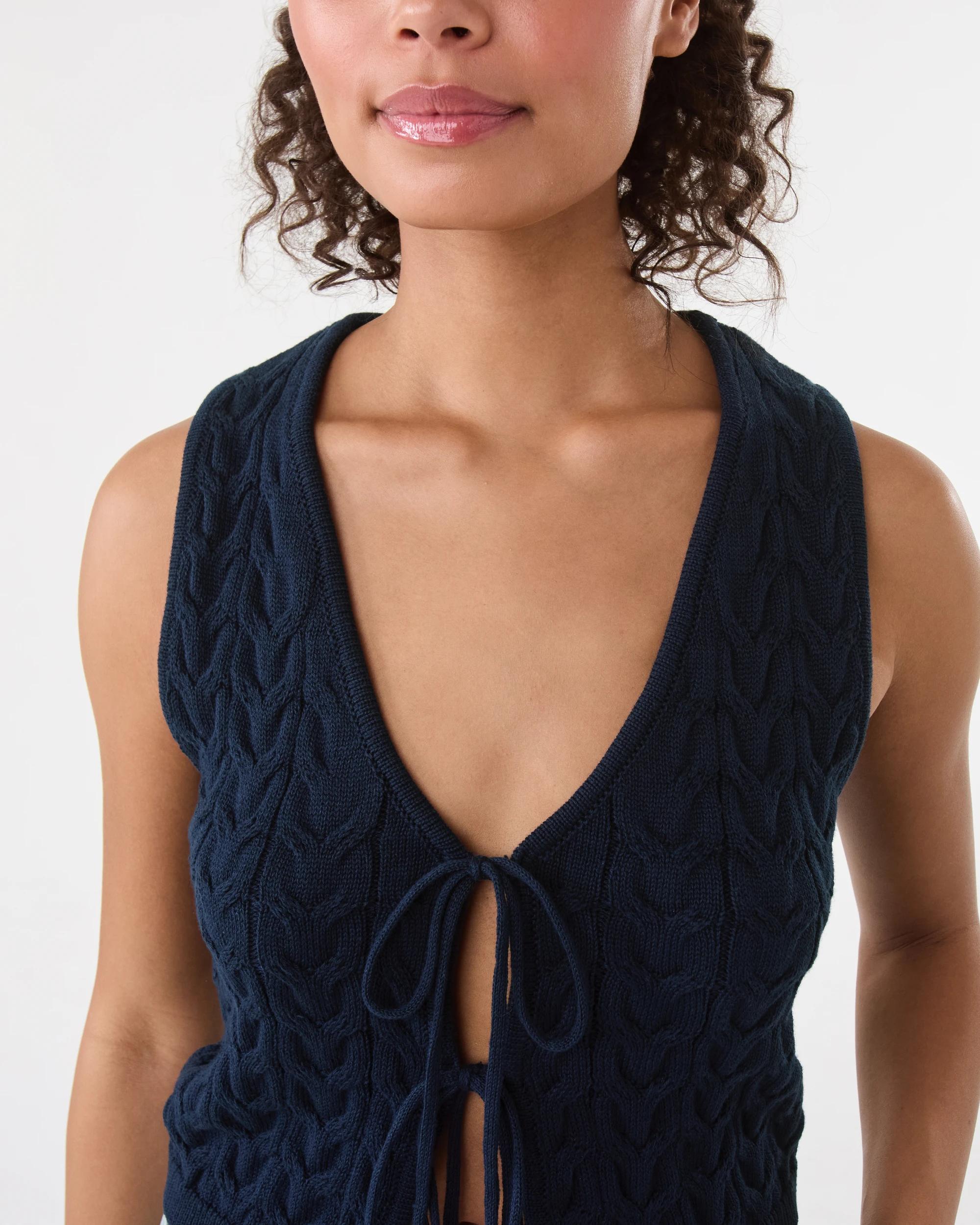 6 True Knit Cable Tie Vest Navy Blaze, 6 of 8