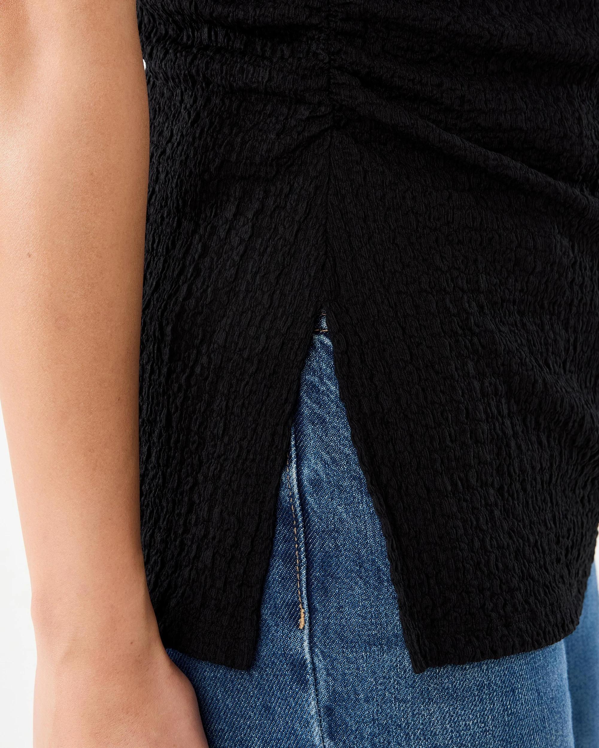 7 Short Sleeve Textured T-shirt Black, 7 of 7