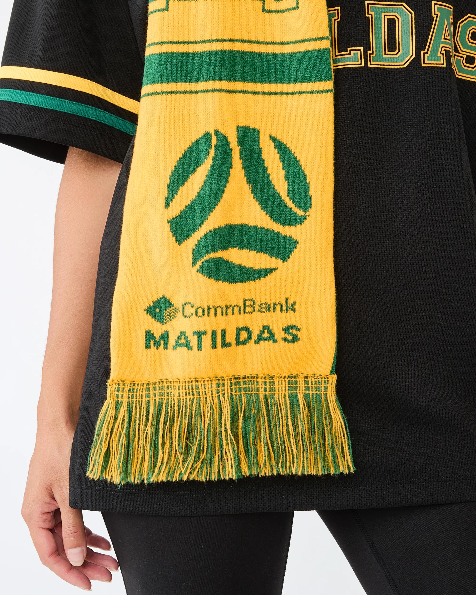 6 Matildas Fringe Scarf Green, 6 of 7