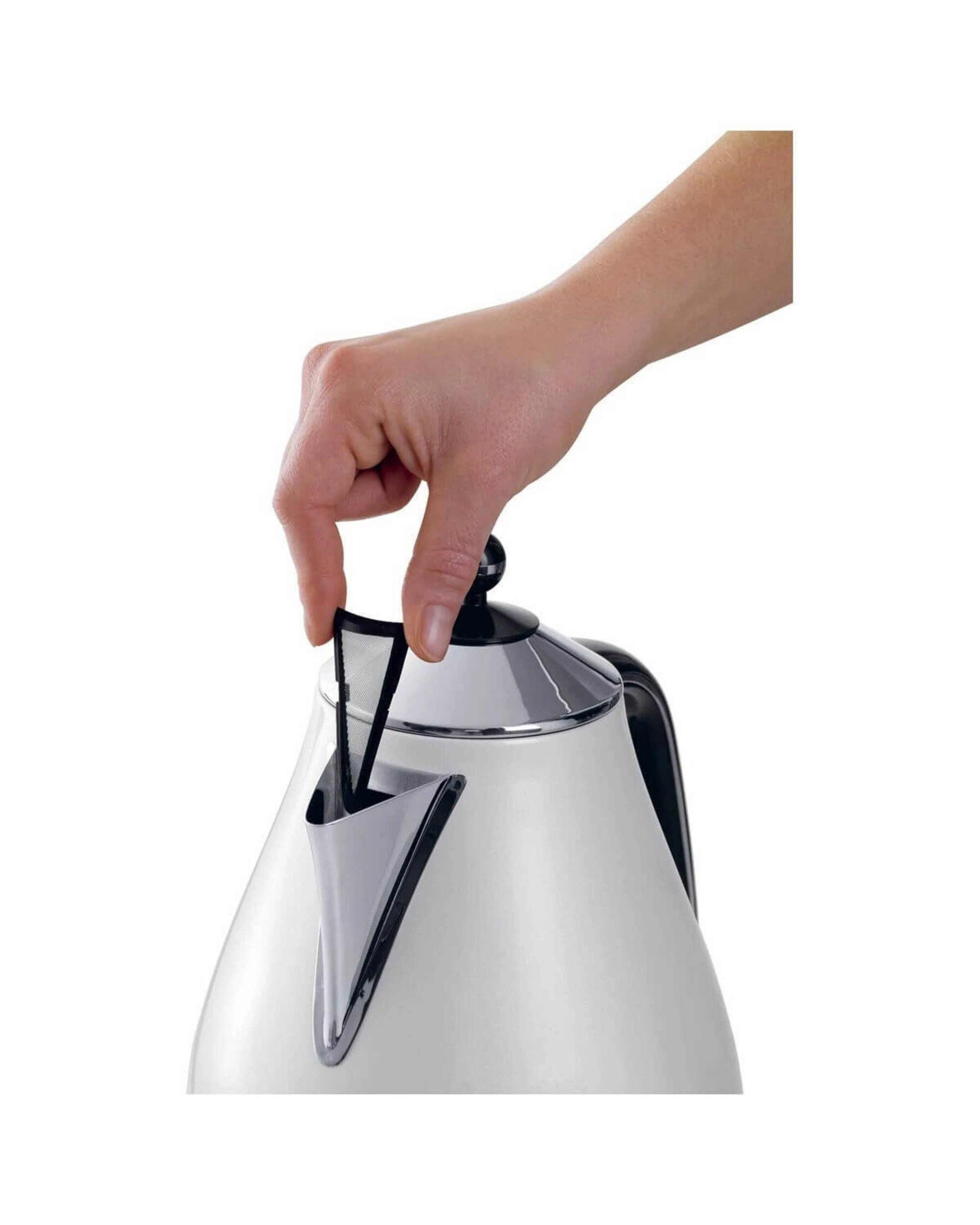 3 De'Longhi The Icona Capitals 1.7L Kettle Helsinki White, 3 of 5
