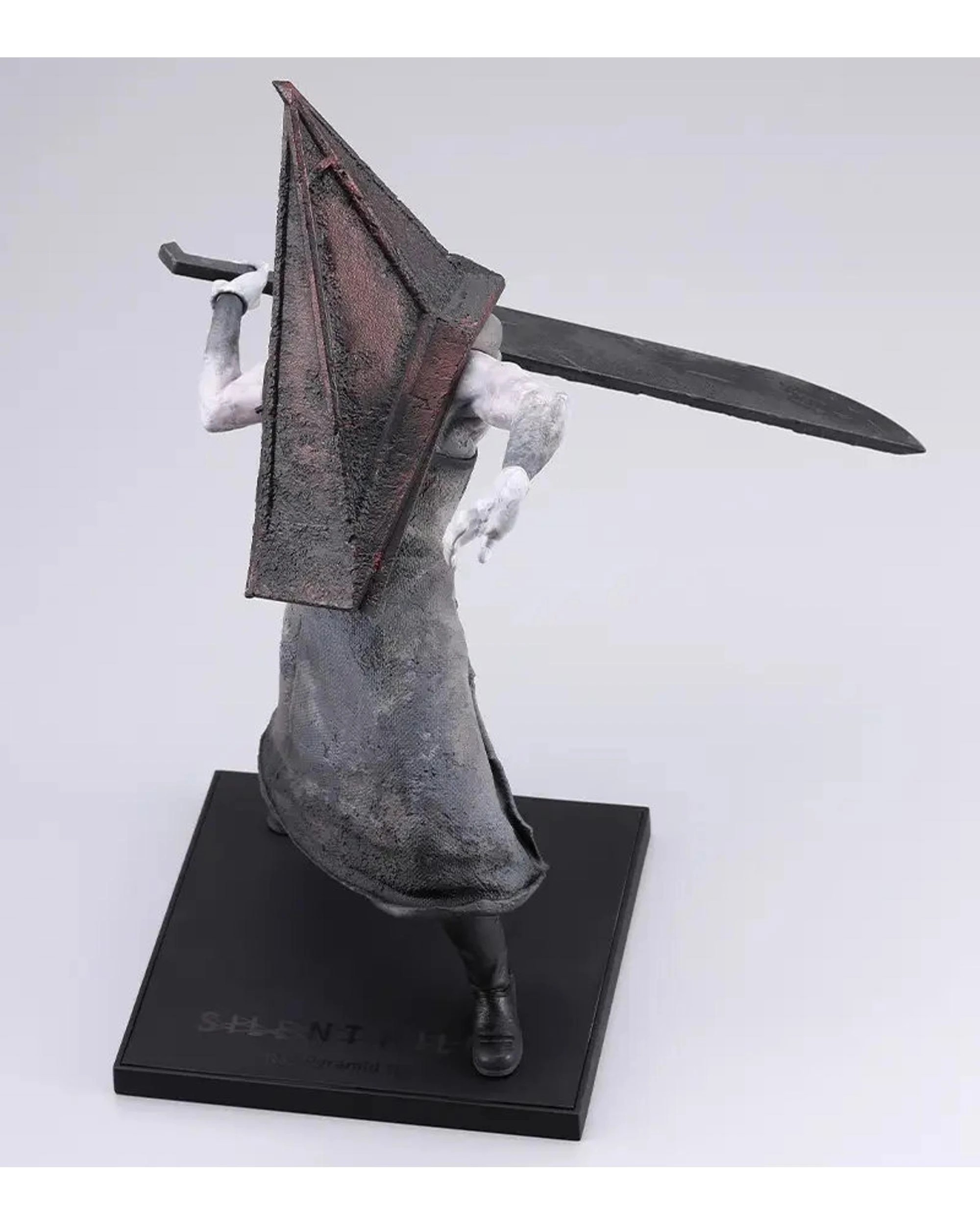 8 Kotobukiya Oshi Works Silent Hill 2 Red Pyramid Thing 1/7 Scale Statue, 8 of 10