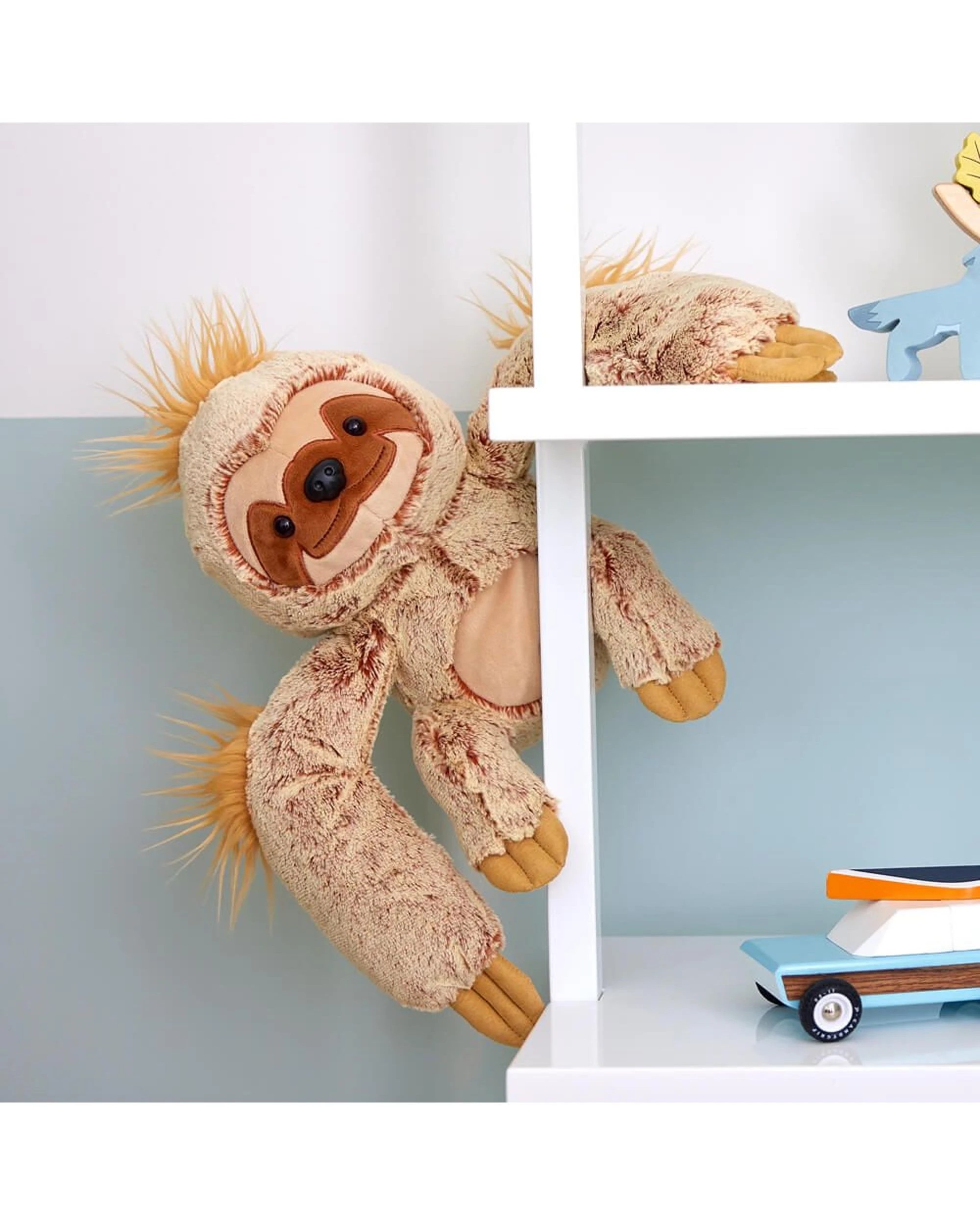 6 Gund Augie the Sloth 25cm Plush, 6 of 7