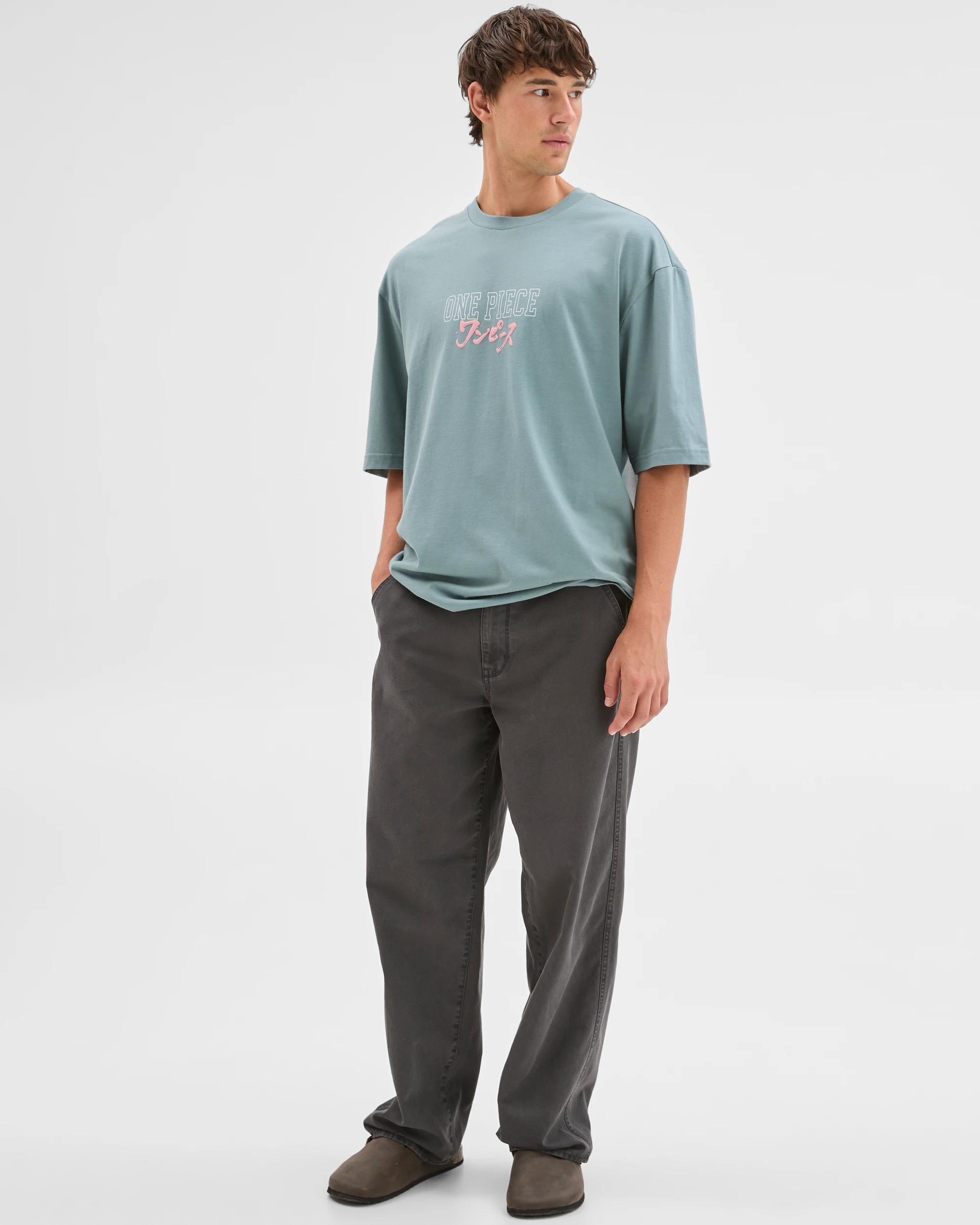 1 One Piece Onepiece Strawhat Australian Cotton Print T-Shirt MOSS GREEN, 1 of 5