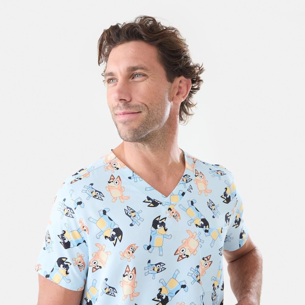 4 Work Short Sleeve Bluey License Scrub Top Bluey, 4 of 5