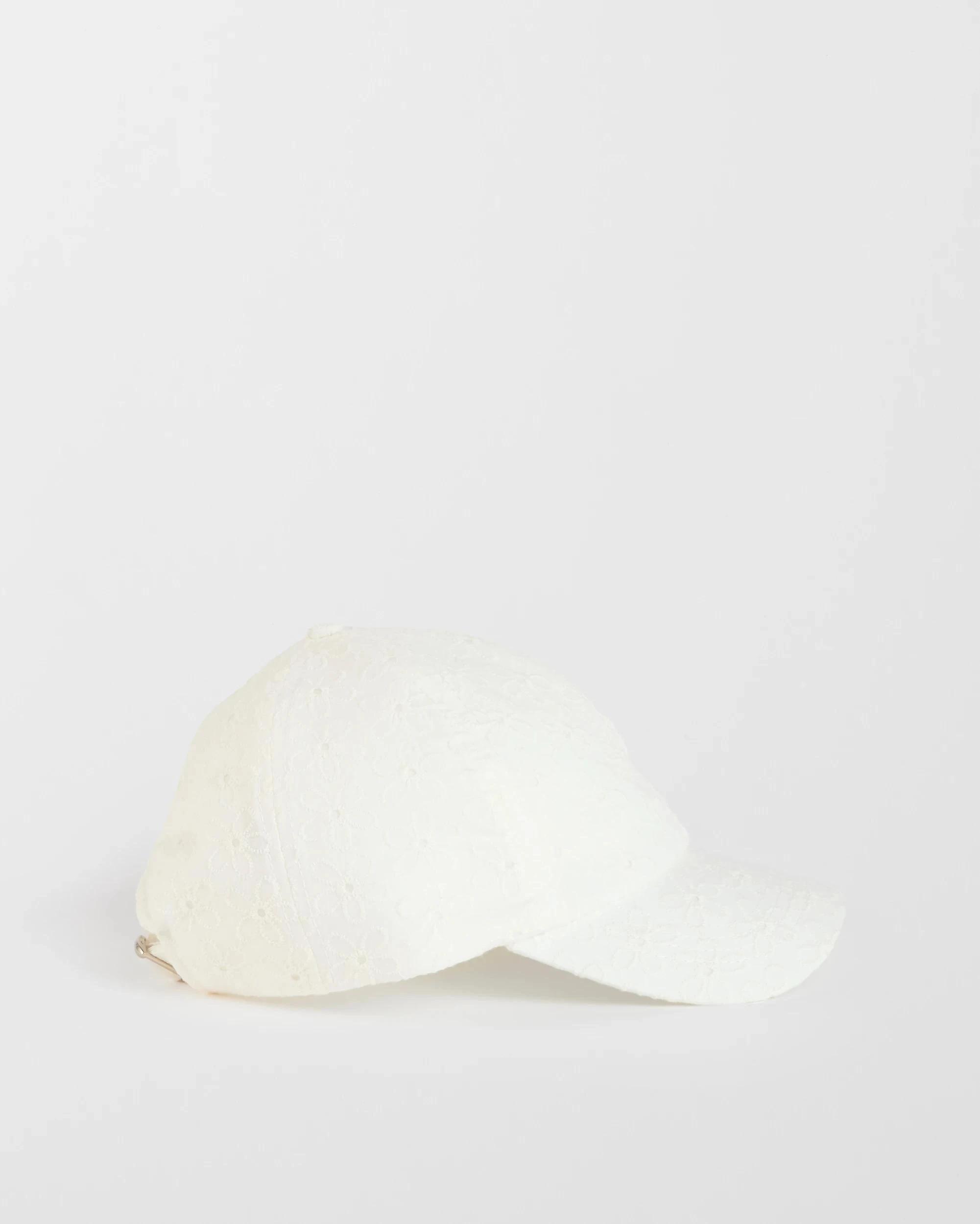 2 Target Kids Broderie Cap CREAM, 2 of 4