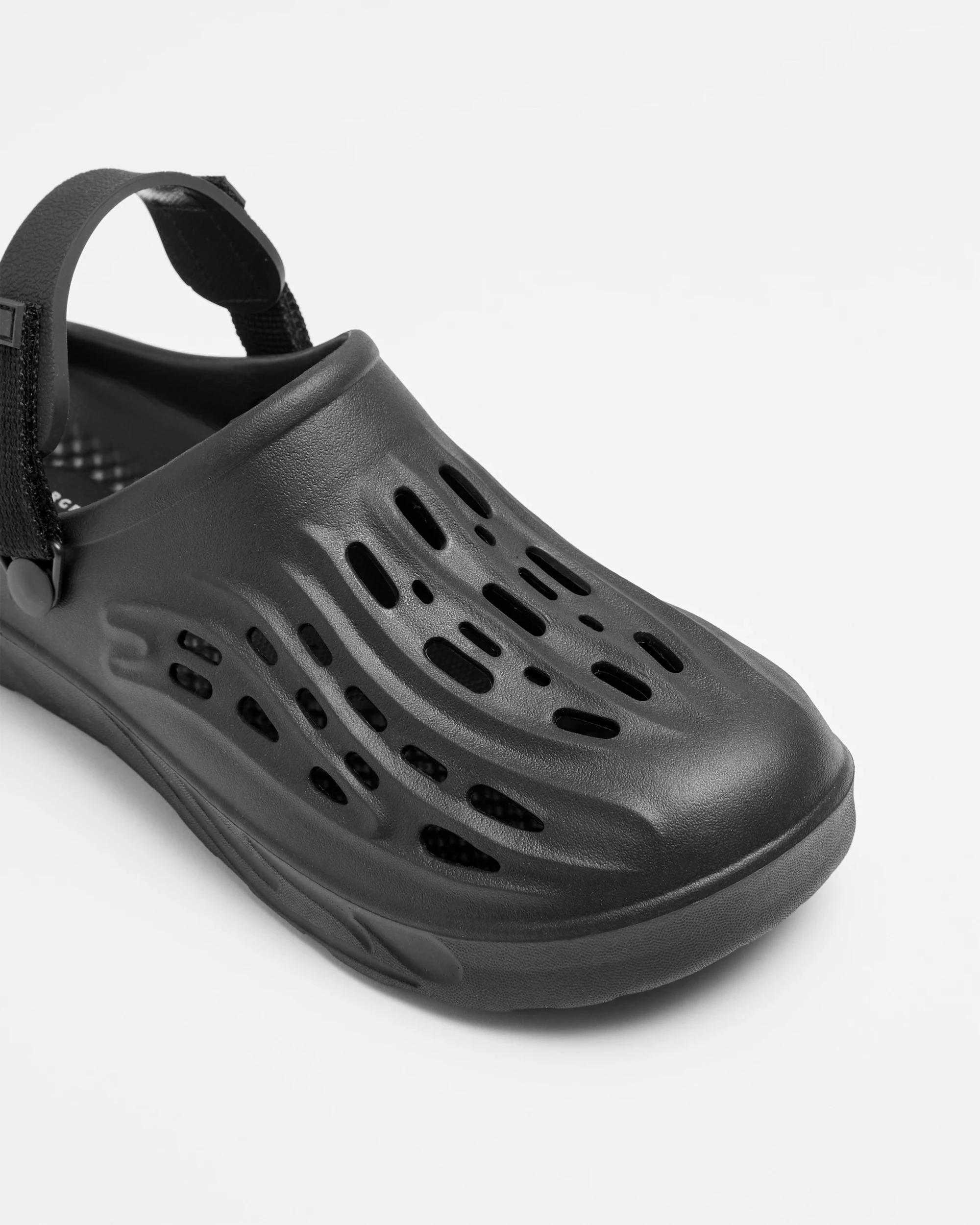 2 Target Man Mens Clog with Strap - Phylon BLACK, 2 of 3