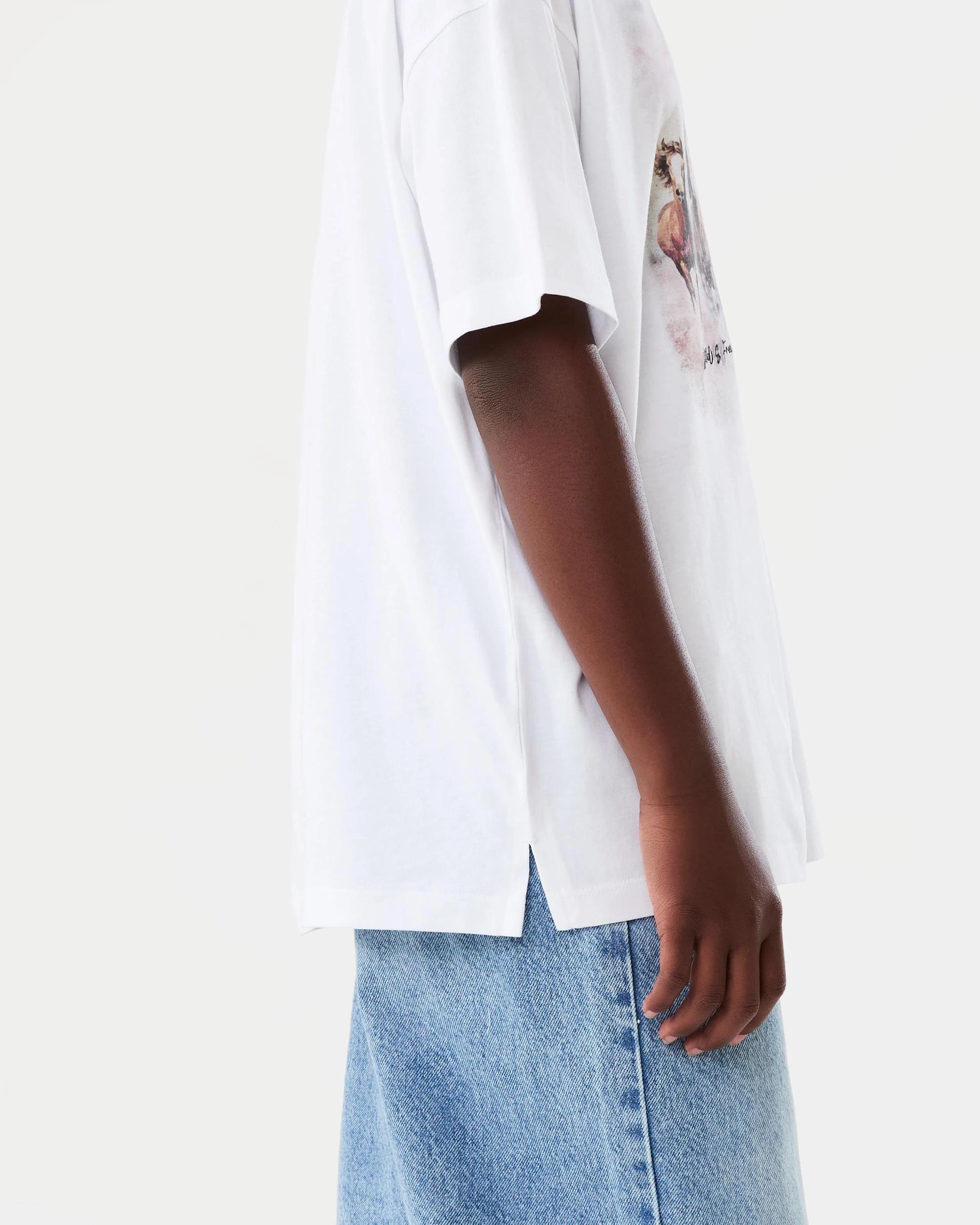 6 Oversized T-shirt Wht Horses, 6 of 8