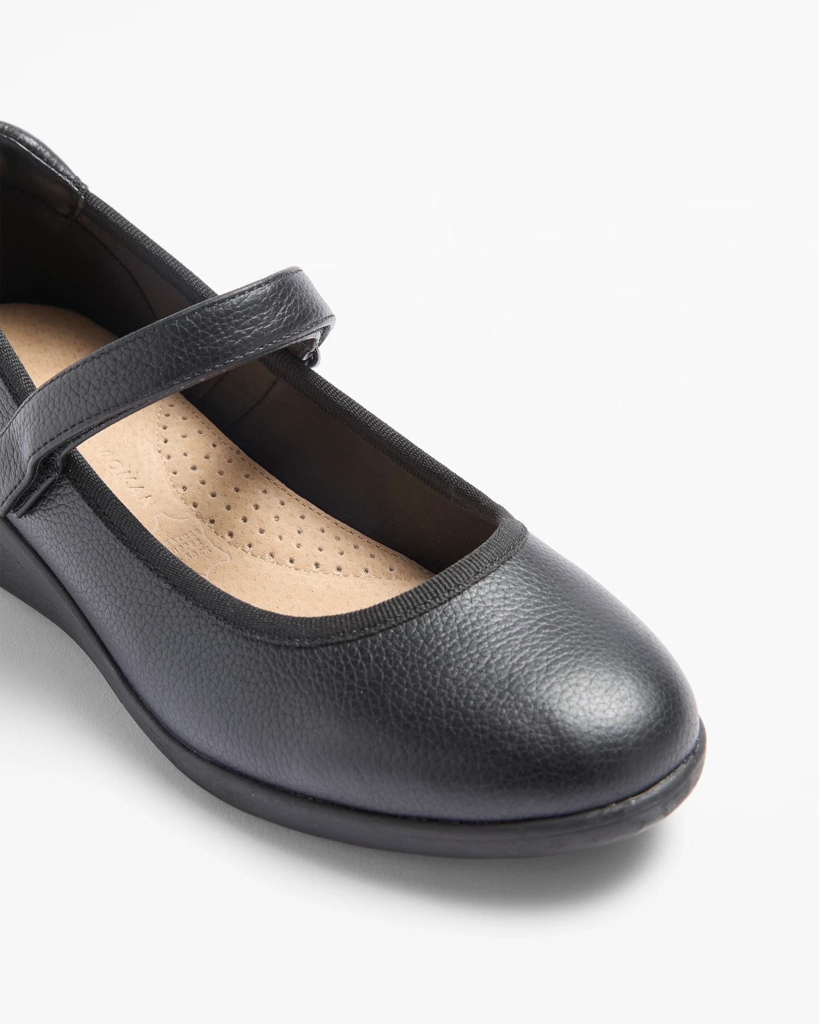 2 Target Womens Leather Comfort Wedge Loafer - Fraser Ii BLACK, 2 of 3