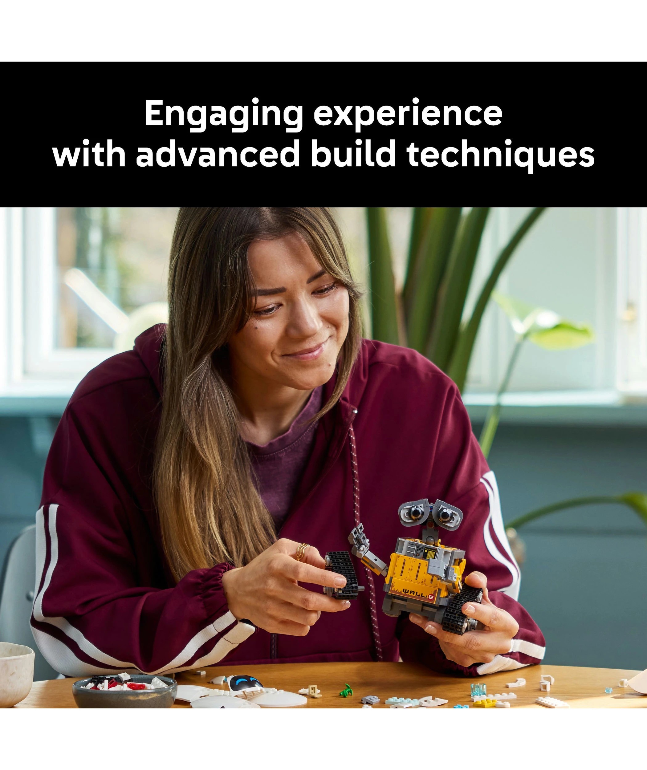 4 LEGO Disney Pixar WALL-E and EVE 43279, 4 of 10