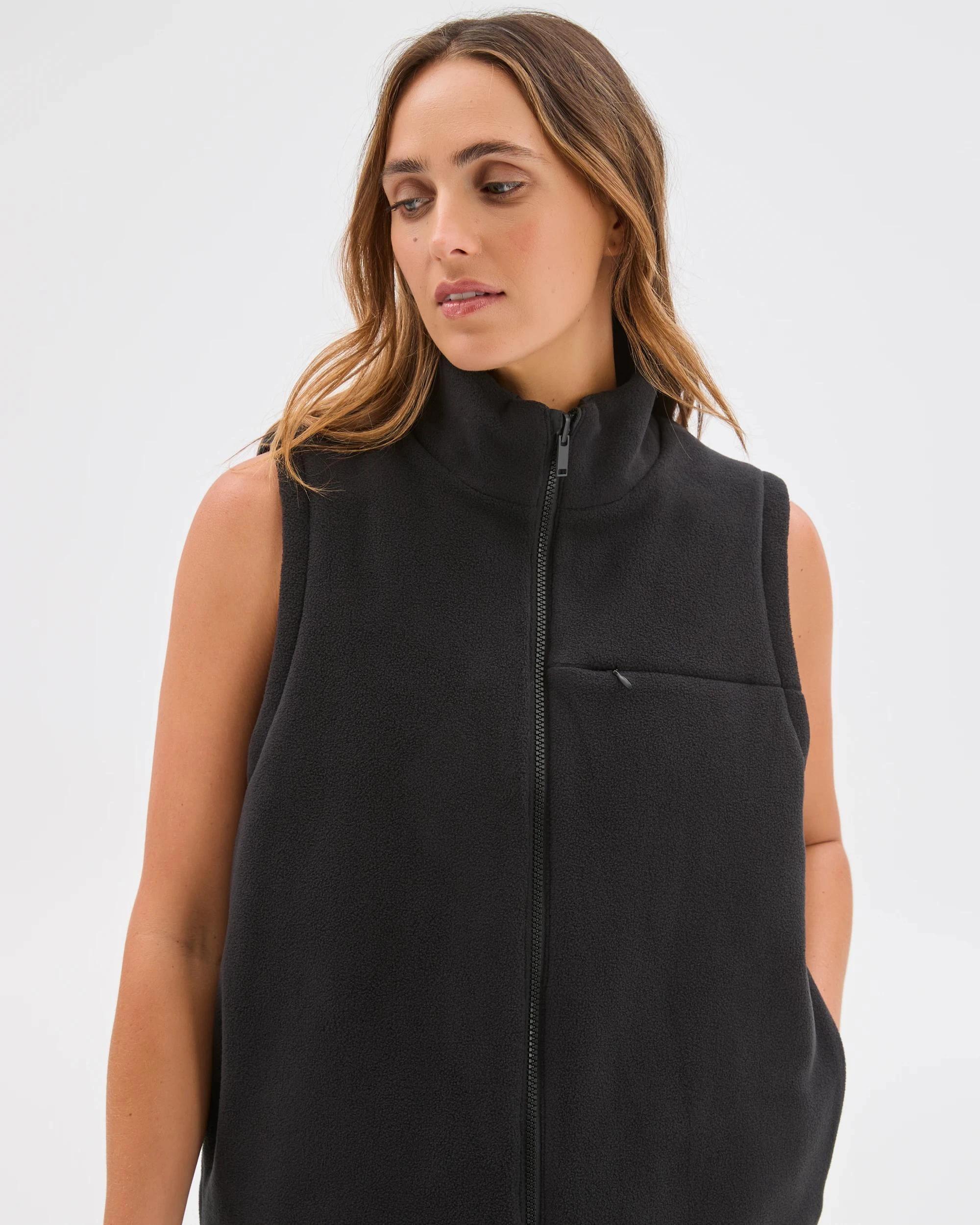 8 Target Woman Reversible Puffer Vest BLACK, 8 of 8