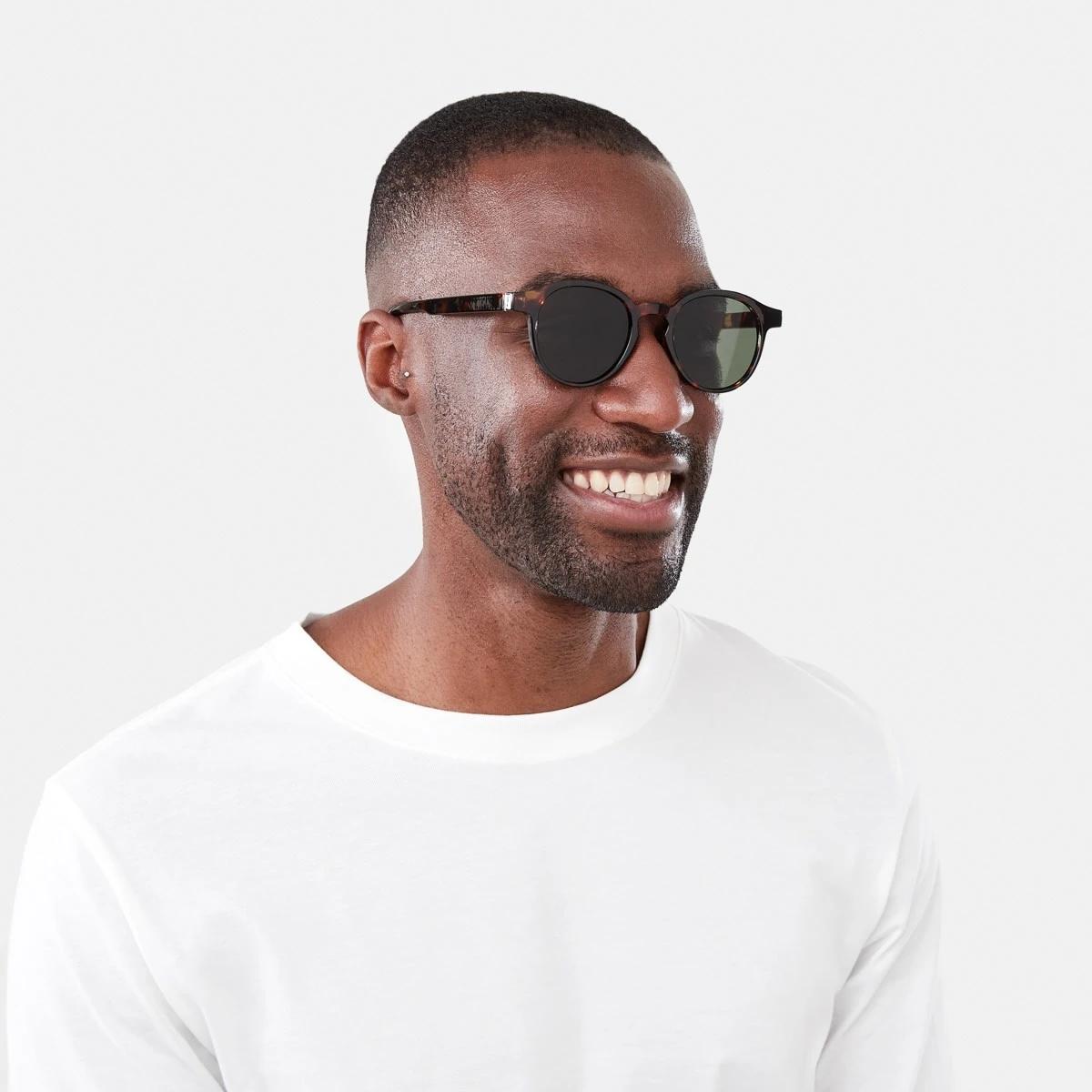 5 Clear Frame Sunglasses BROWN, 5 of 6