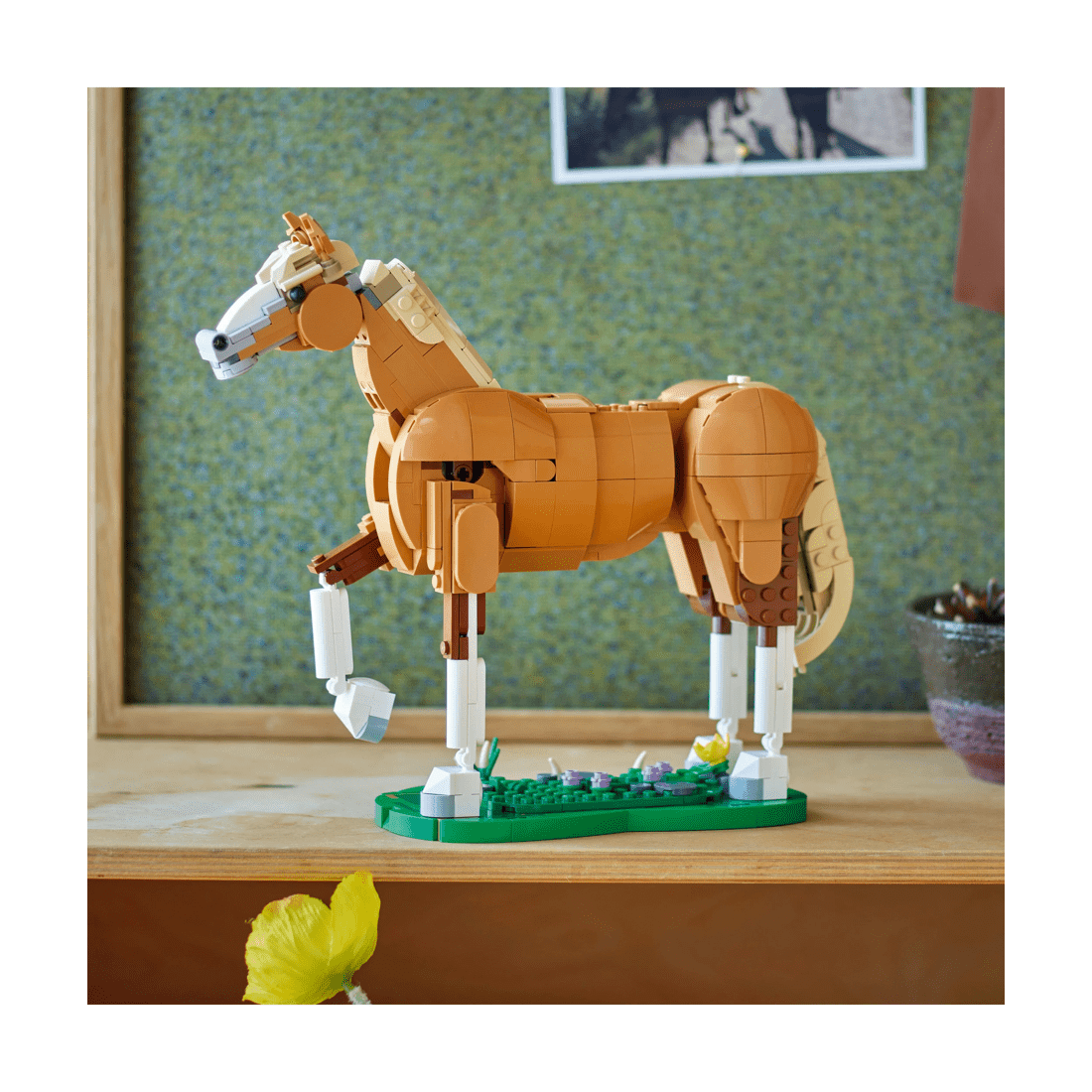 9 LEGO Creator Beautiful Horse 31166, 9 of 10