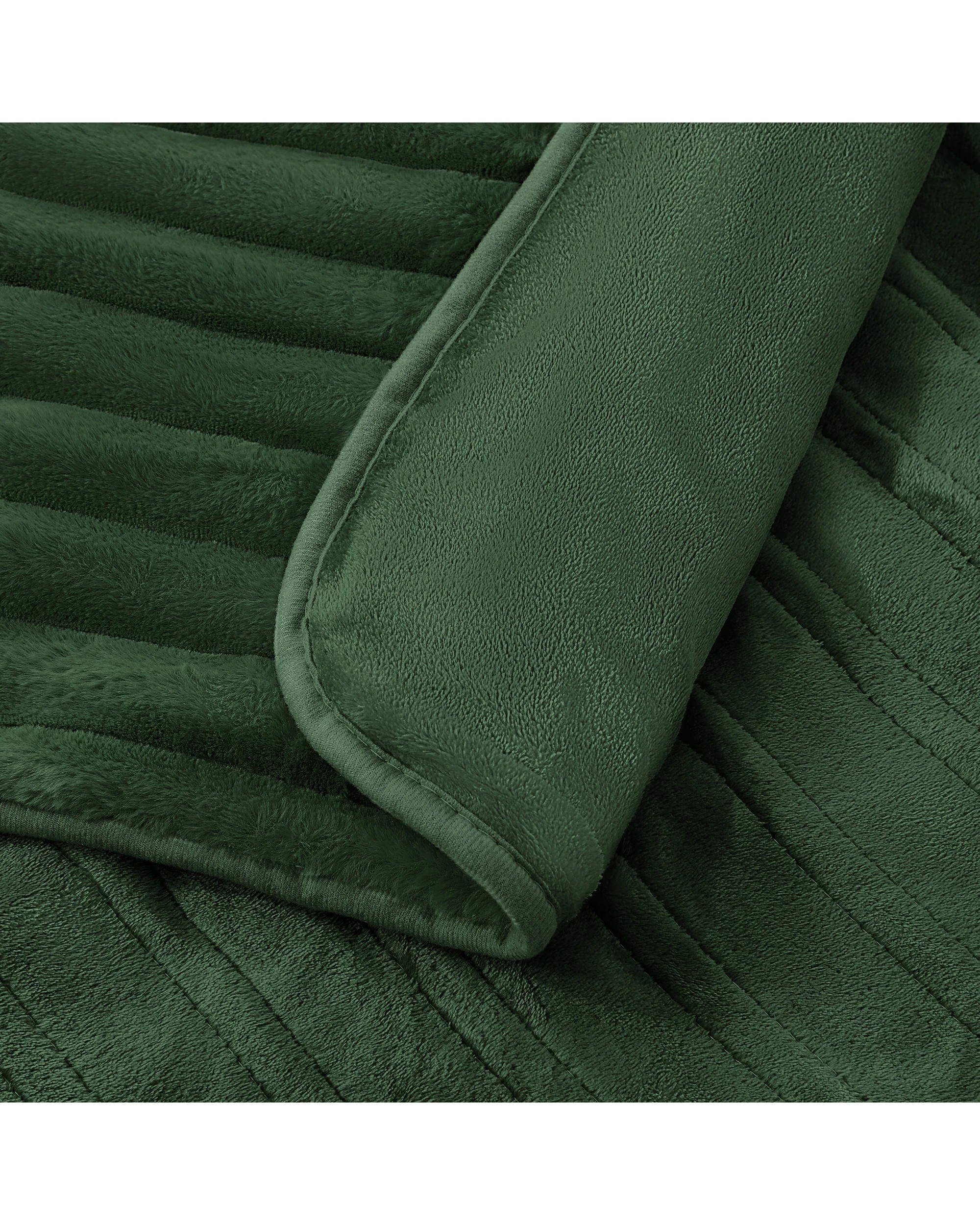 4 Dreamaker Cirra Chunky Embossed Fleece Heated Throw 130x160cm - Emerald Green, 4 of 10