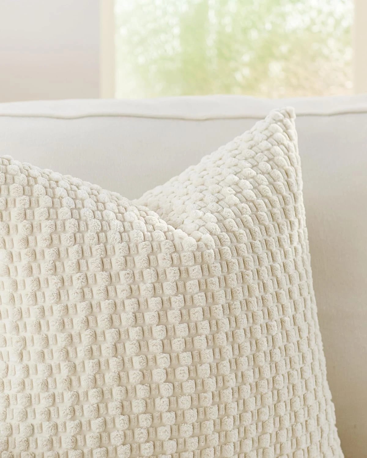 3 Gioia Casa 2-Pack Bubble Corn Cushion Covers 45cm x 45cm - Snow, 3 of 3