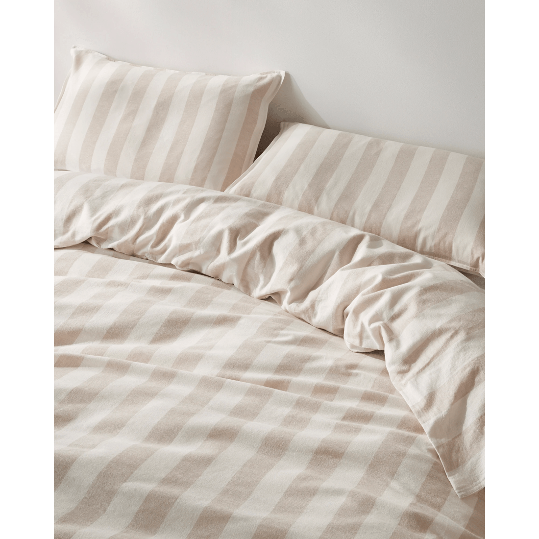 2 Target Reid Stripe Linen/cotton Quilt Cover Set
 - King Bed
 - Natural, 2 of 3