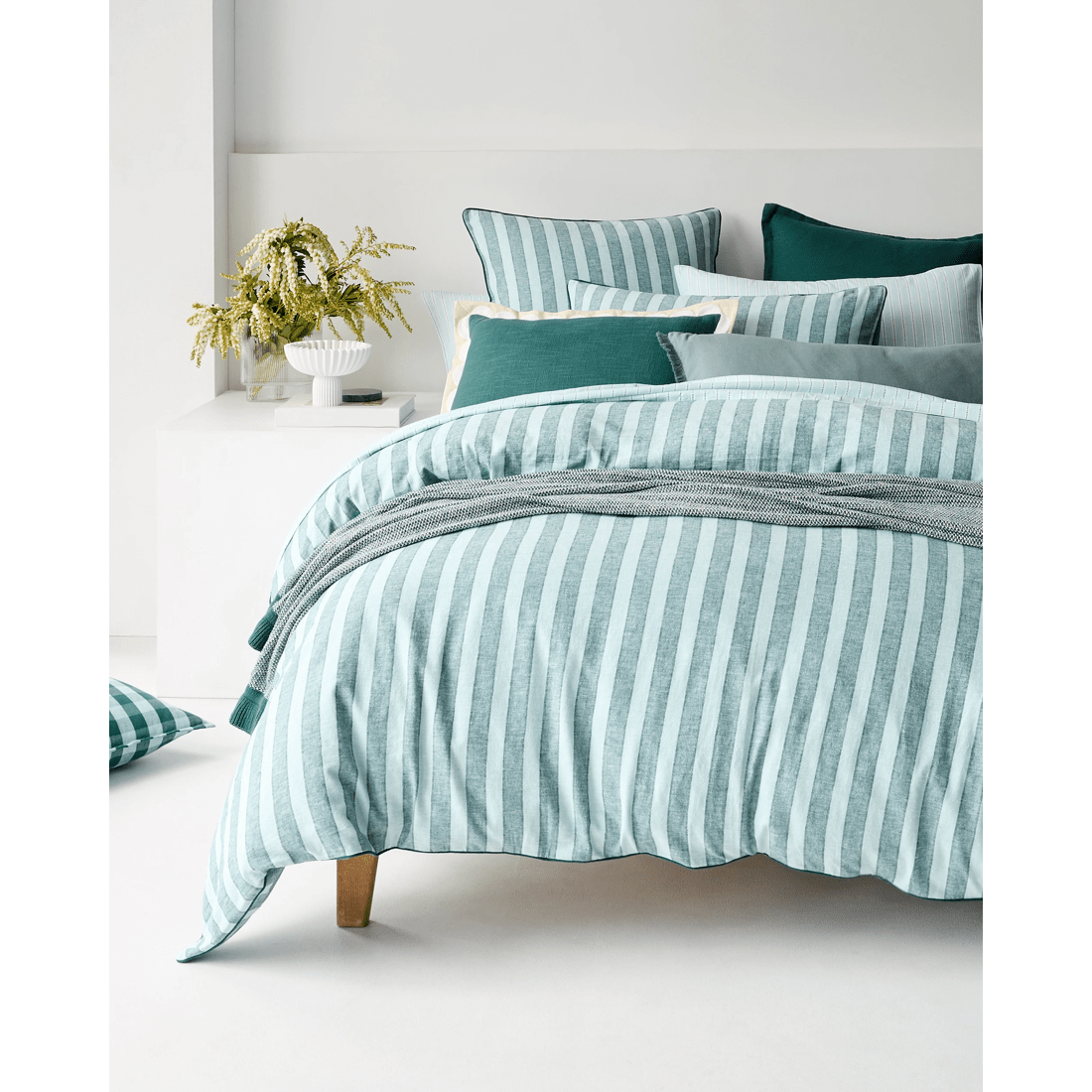 3 Target Reid Stripe Linen/cotton European Pillowcase
 - Queen Bed
 - Green, 3 of 4