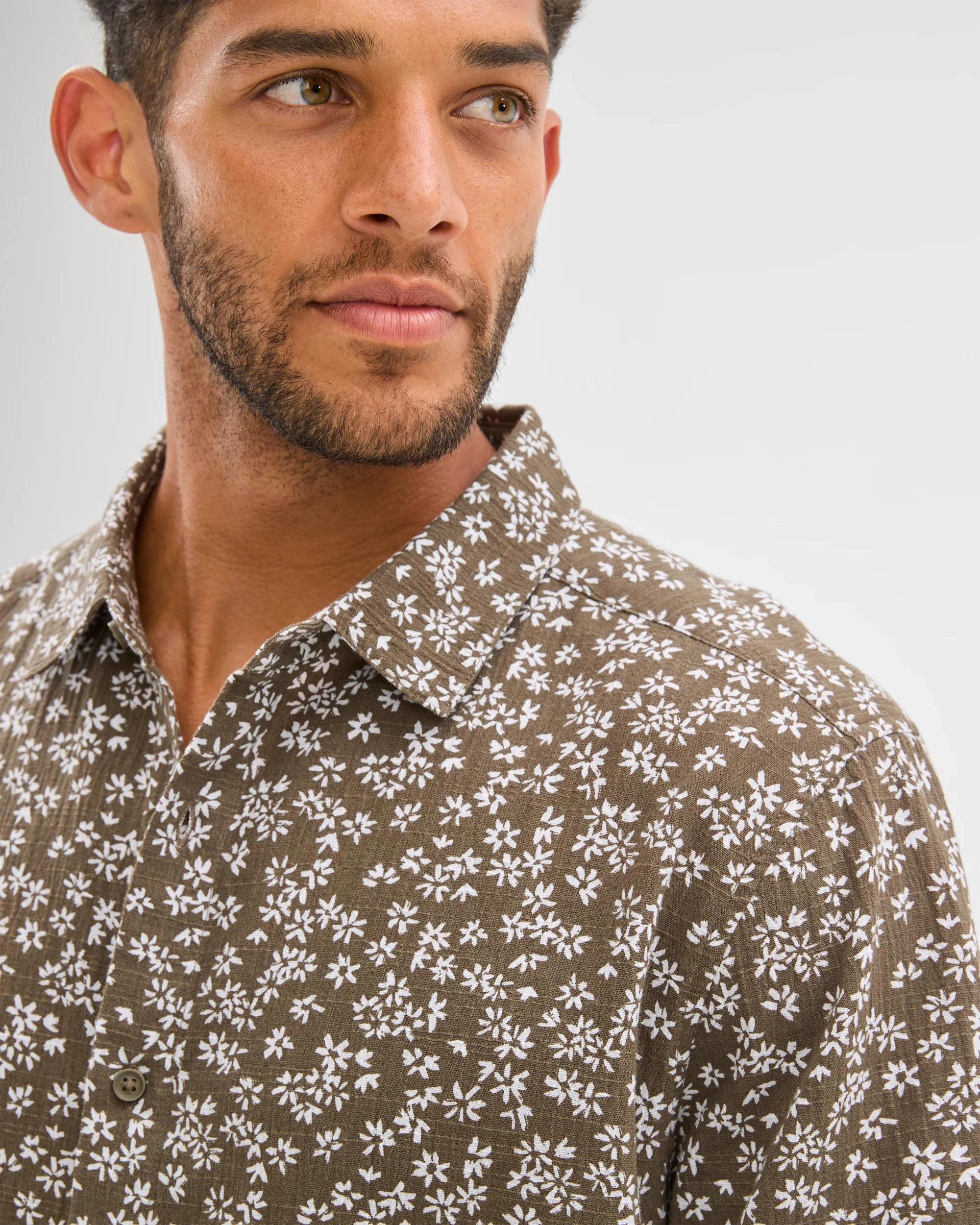 5 Target Crinkle Floral Print Shirt MUSHROOM, 5 of 6