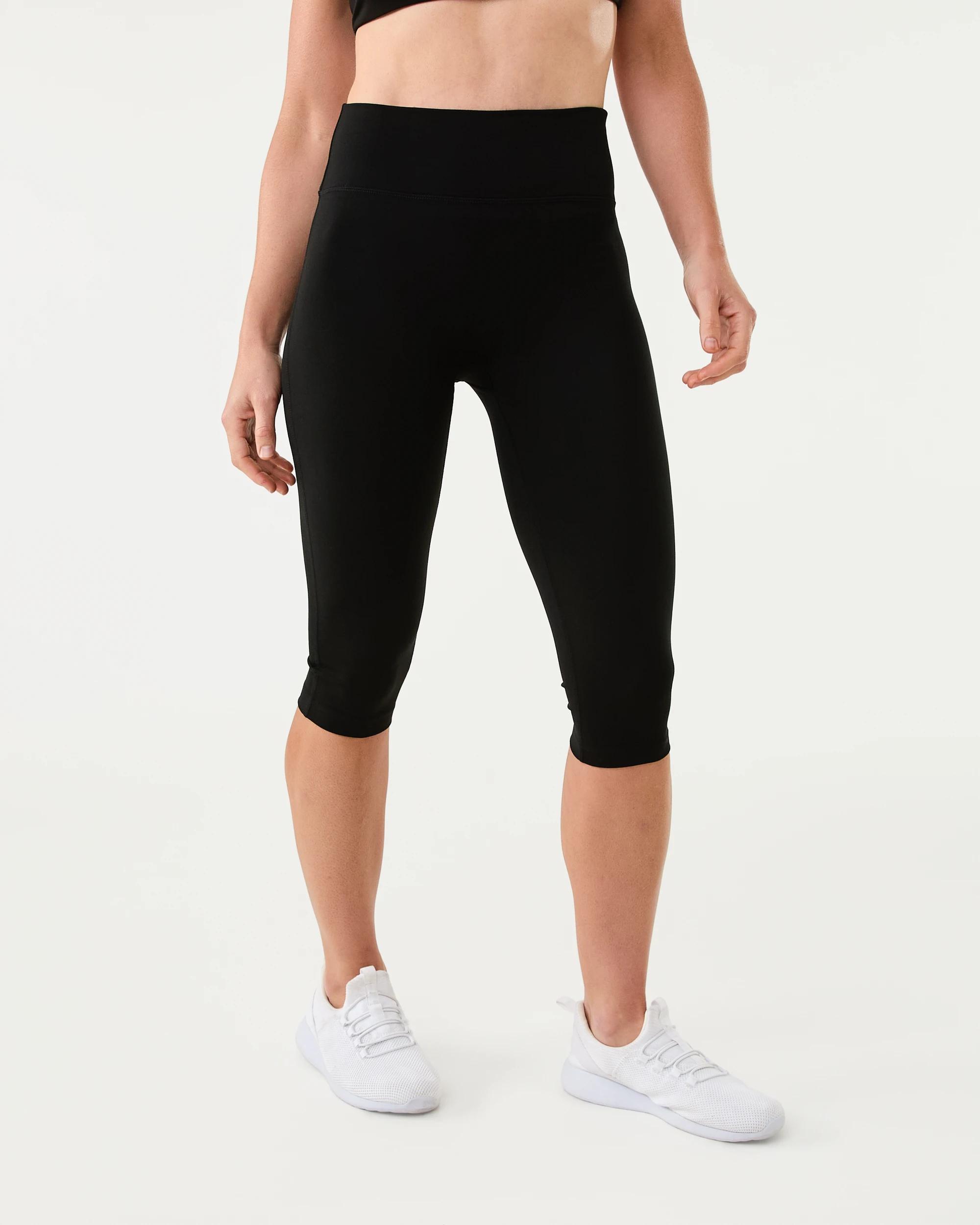 1 Active Womens Ultrasoft Capri Black, 1 of 4