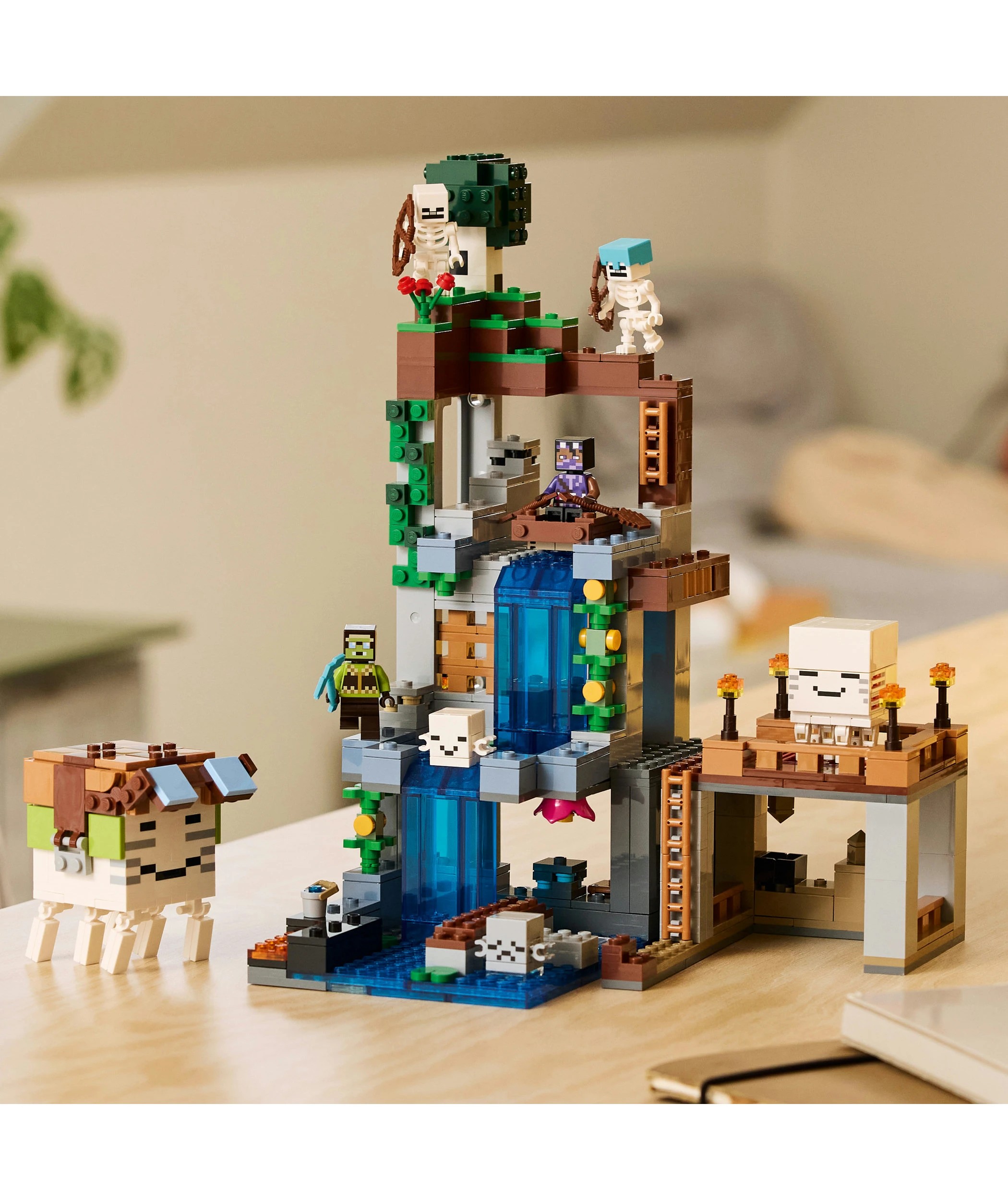 9 LEGO Minecraft Ghast Station 21597, 9 of 10