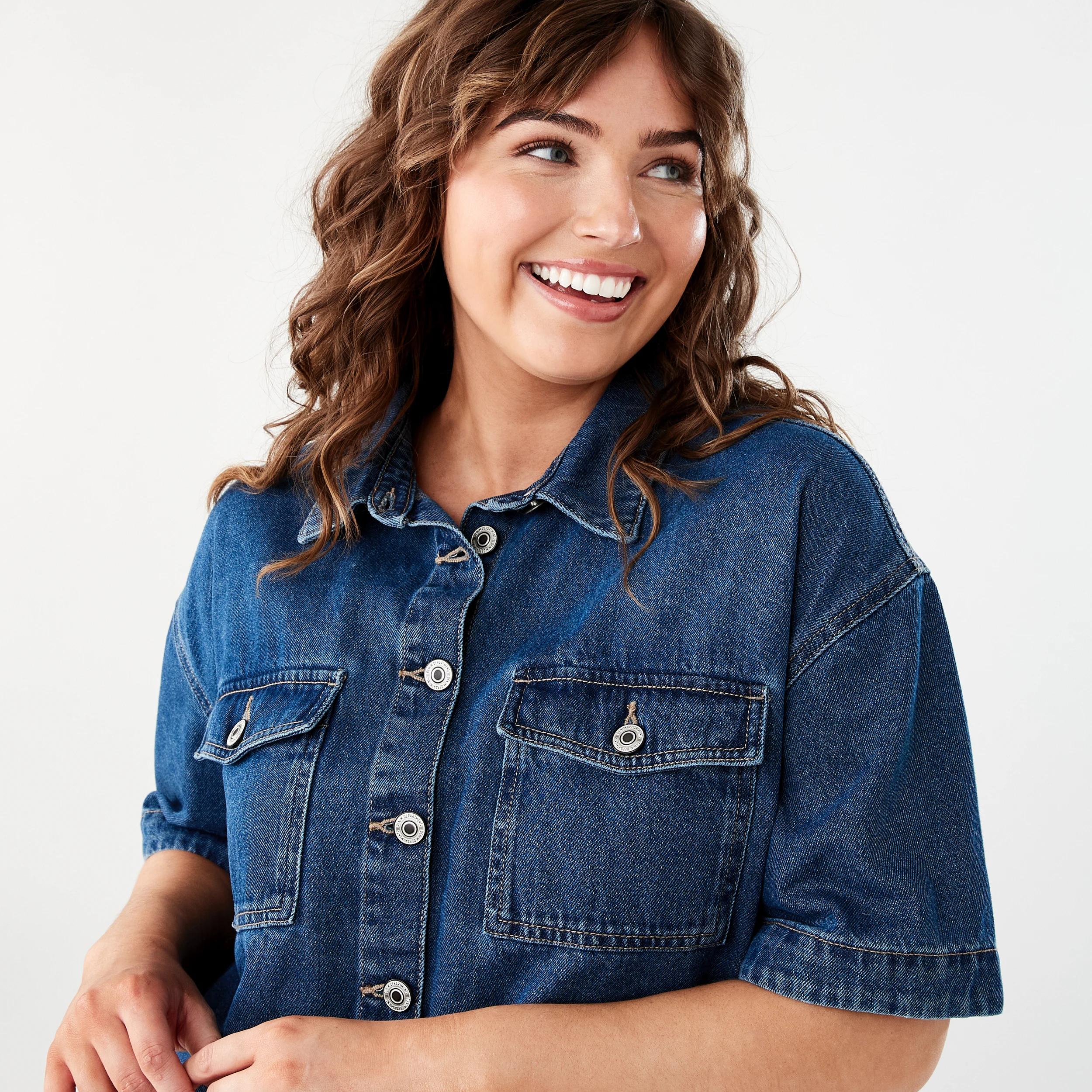 5 Short Sleeve Denim Cropped Shirt MID BLUE DENIM WASH, 5 of 7
