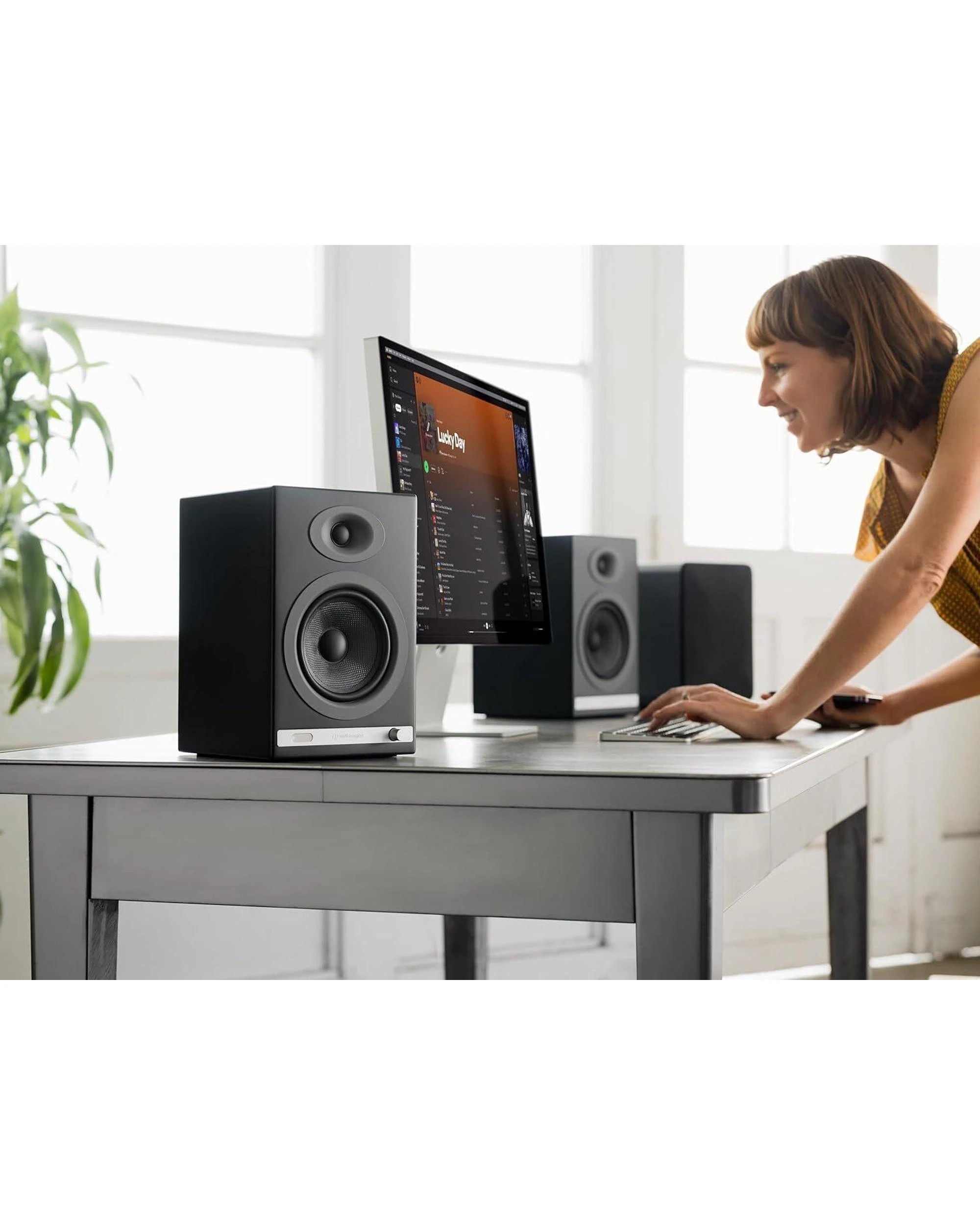 4 Audioengine HD5 Wireless Speaker System-Black, 4 of 6