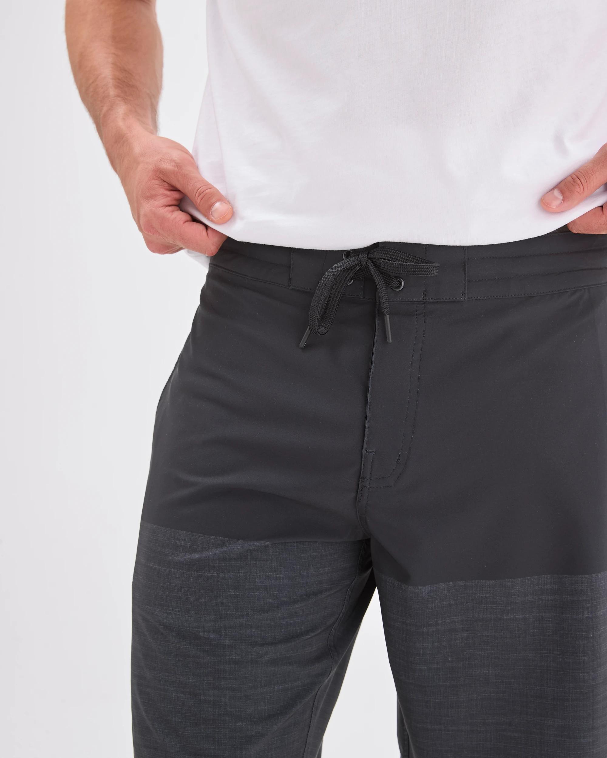 3 Target Man Contrast Panel Swim Boardshorts BLACK, 3 of 7