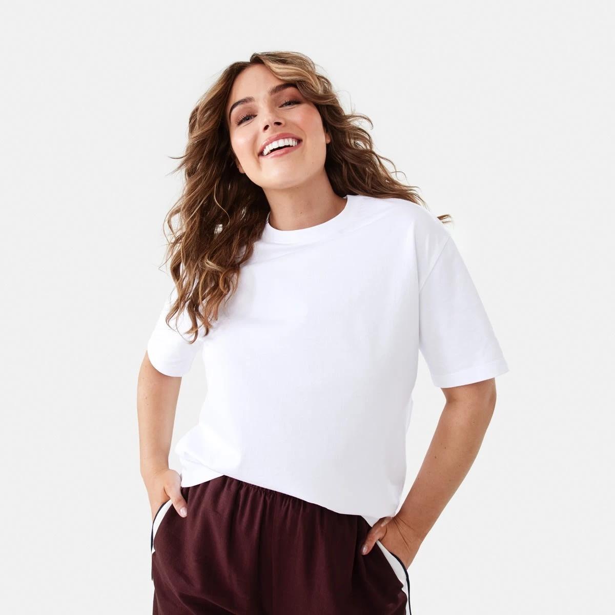 1 Short Sleeve Oversized Boyfriend T-shirt WHITE, 1 of 6