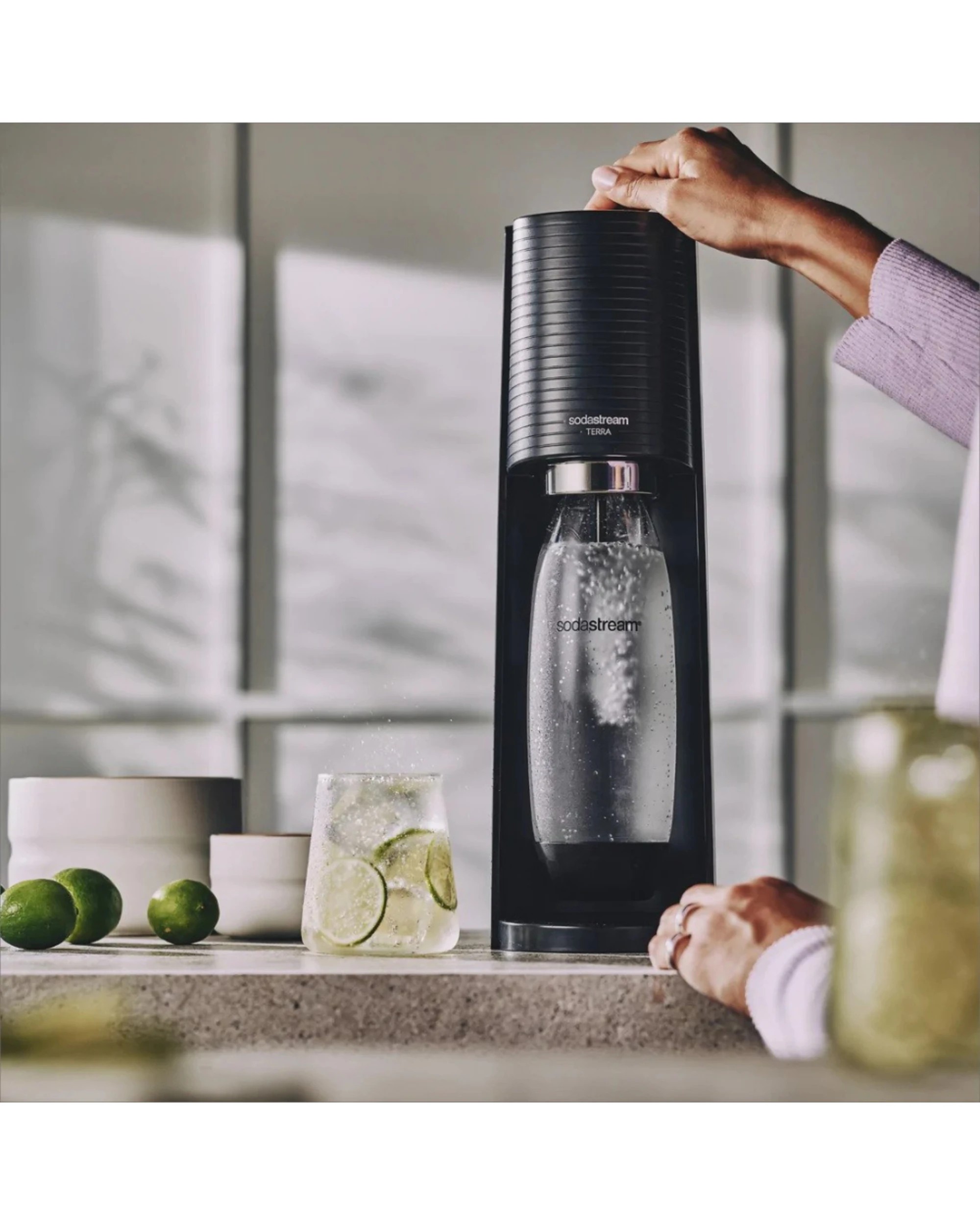 4 SodaStream TERRA with Flavours - White, 4 of 4