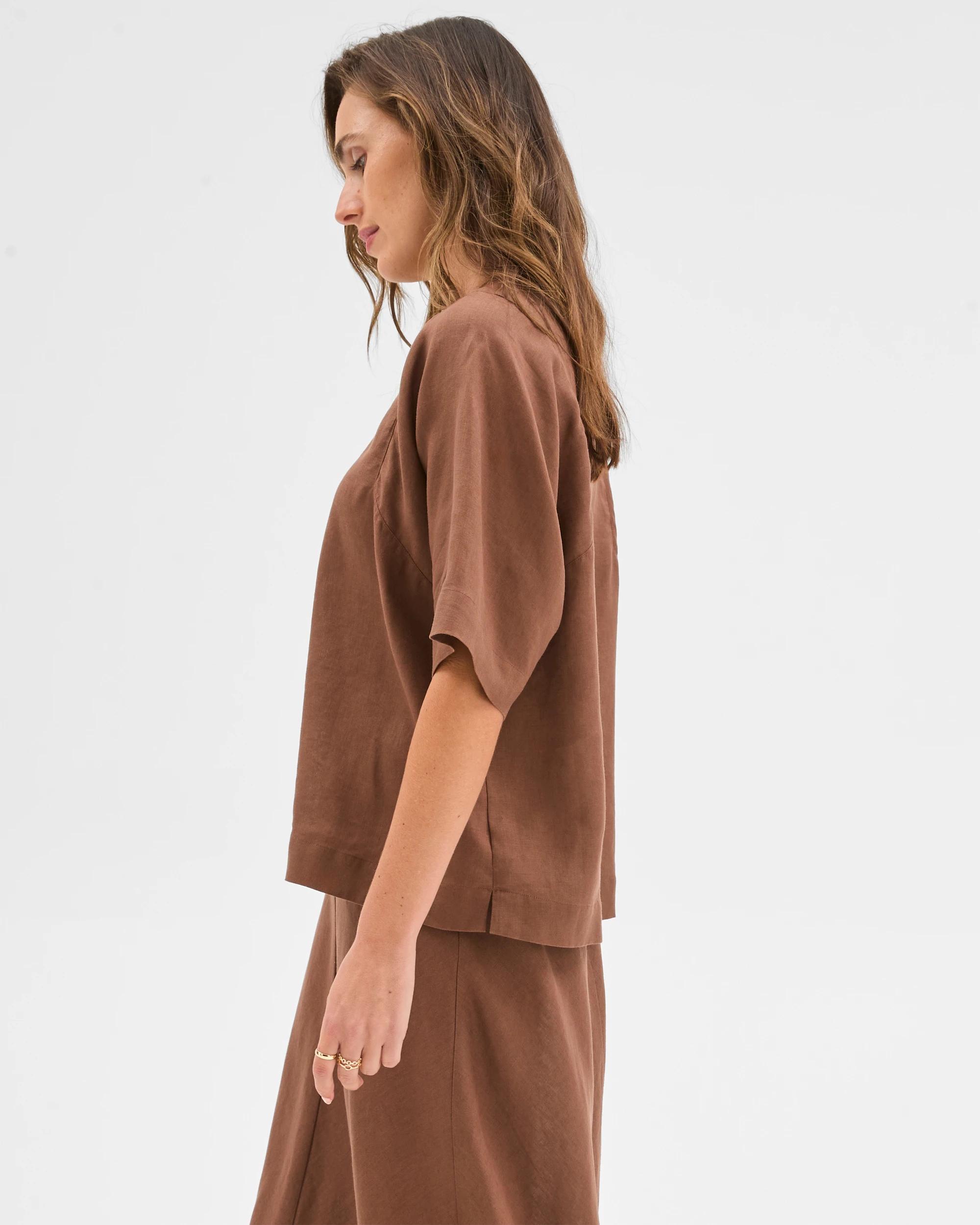 3 Target Woman European Linen Seamed T-Shirt WARM BROWN, 3 of 5