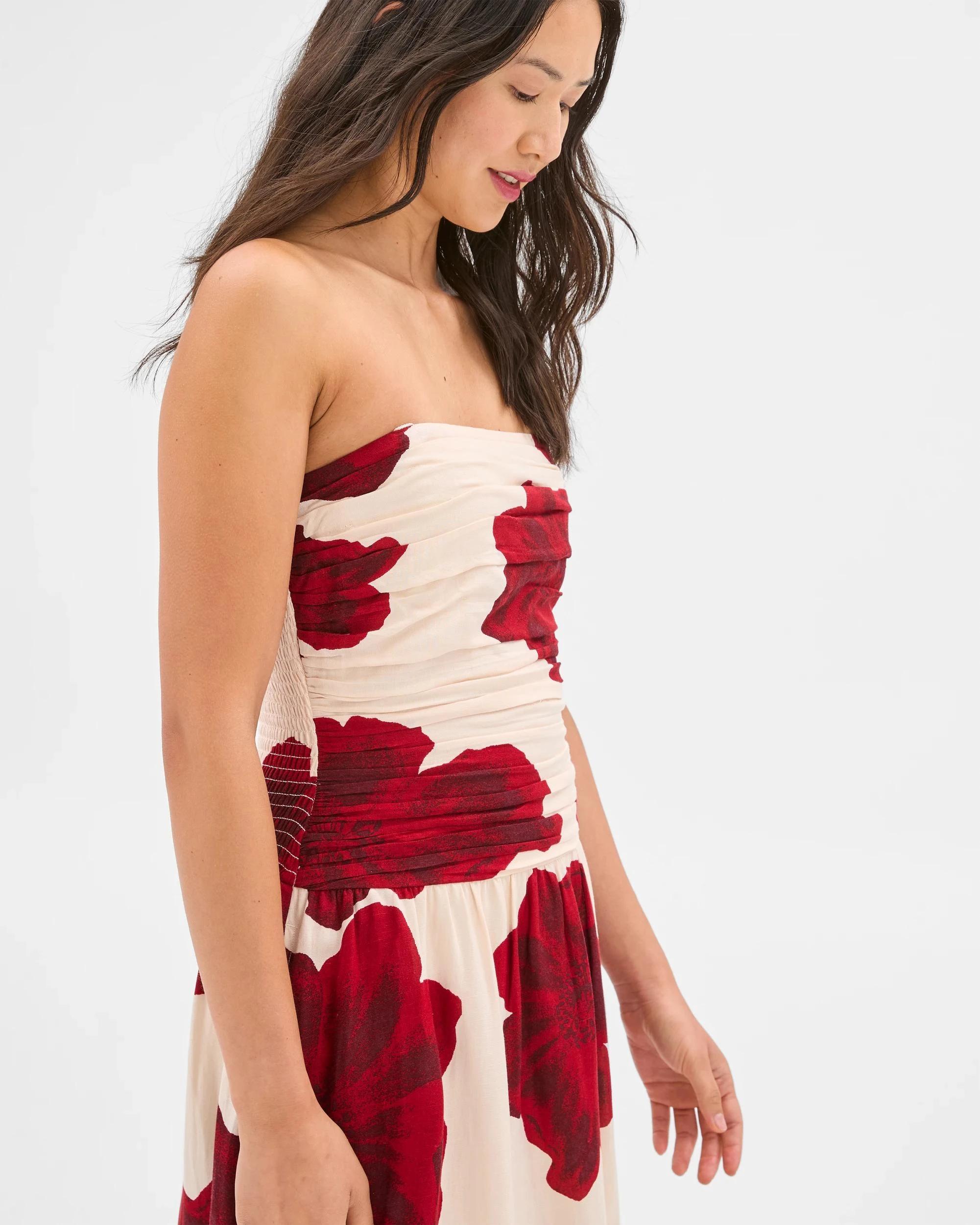 3 Gathered Sleeveless Midi Dress - Preview CRIMSON FLORAL, 3 of 6