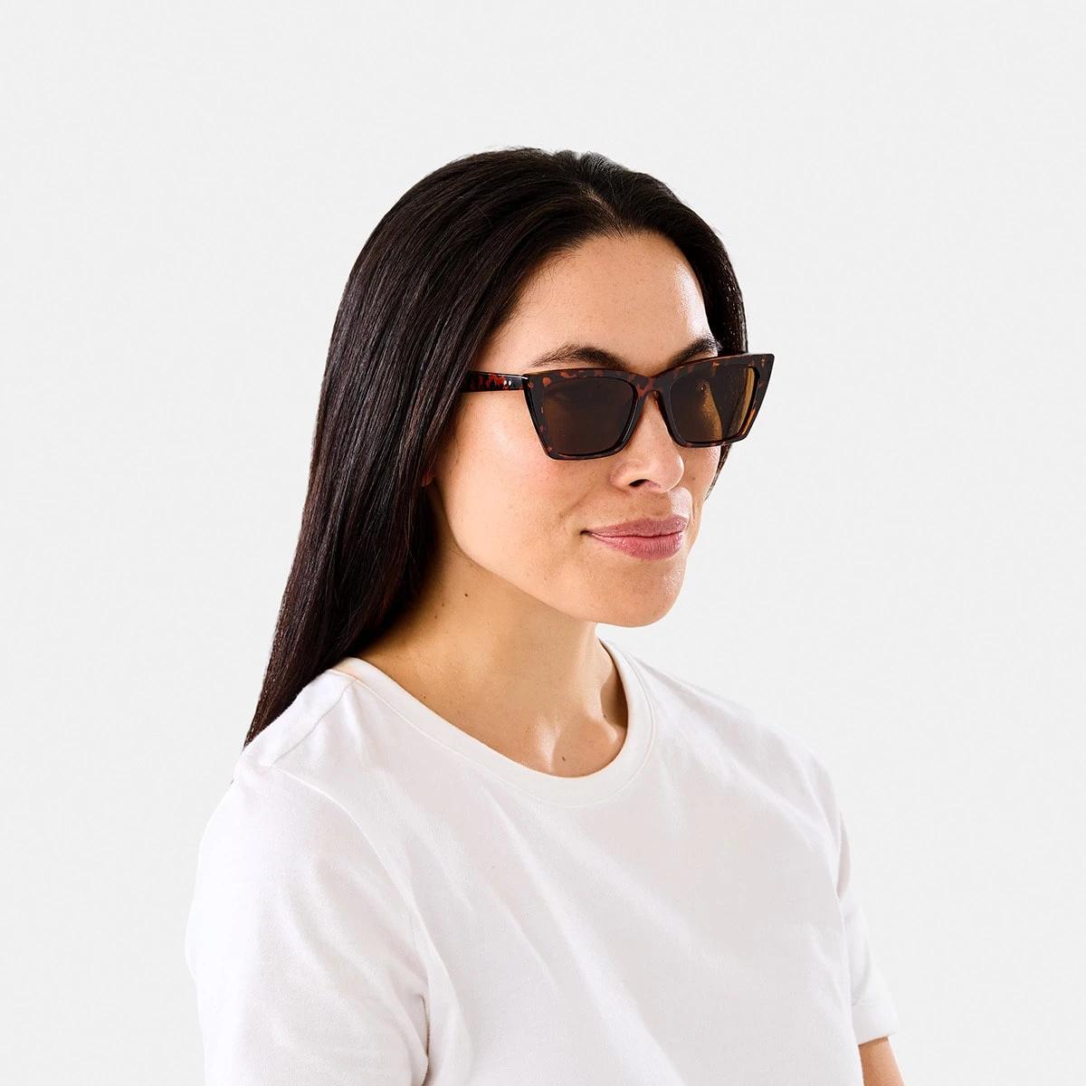 4 Cat Eye Sunglasses Tort, 4 of 6