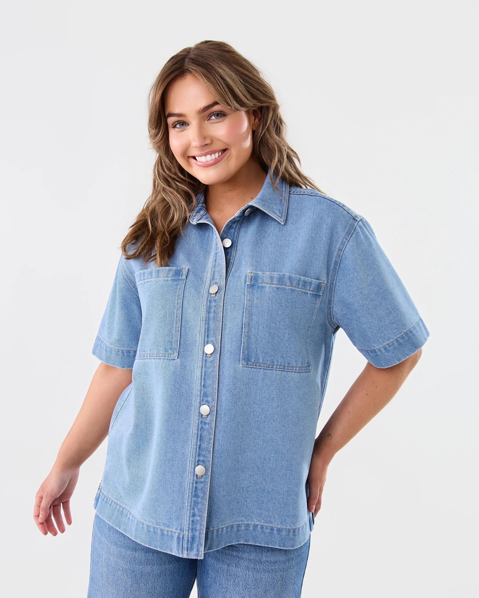 1 Short Sleeve Denim Shirt Light Wash, 1 of 7