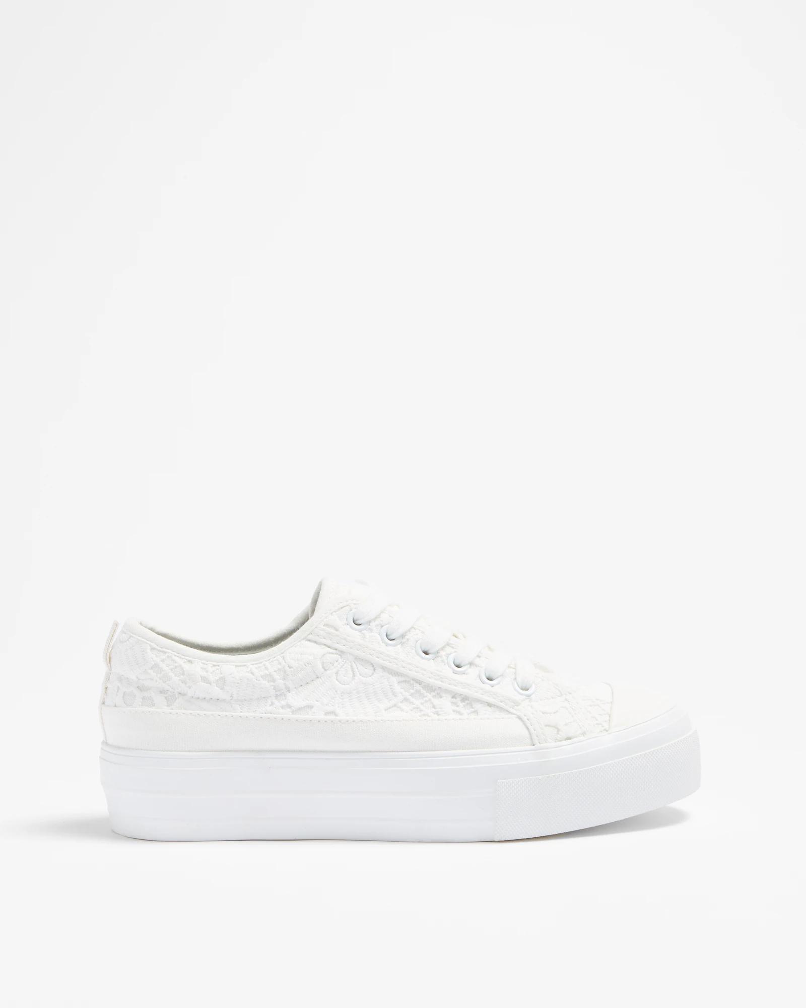 1 Target Womens Flatform Lace Sneaker WHITE, 1 of 3