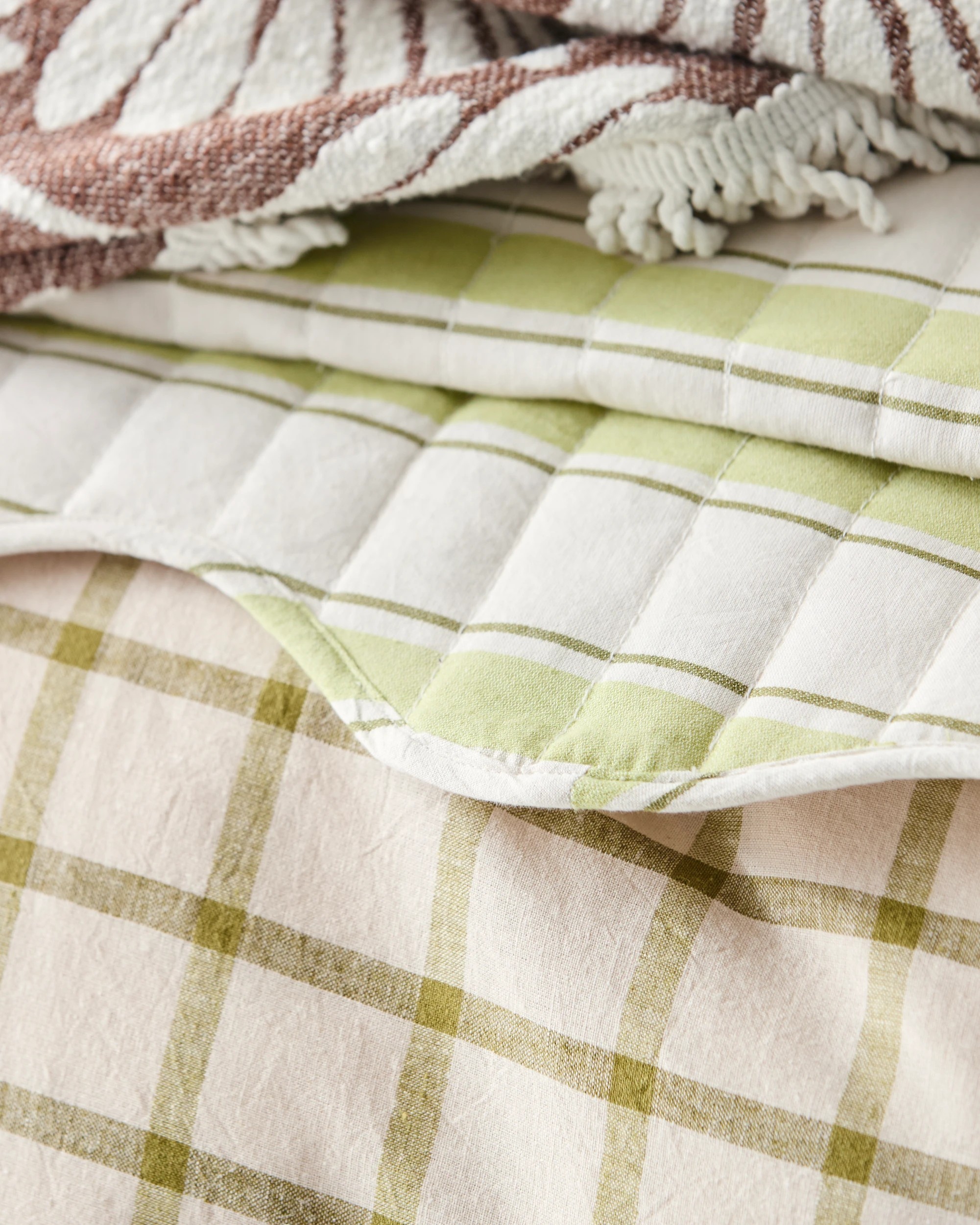 10 Target Aster Check Linen/Coton Quilt Cover Set - King Bed - Green, 10 of 10