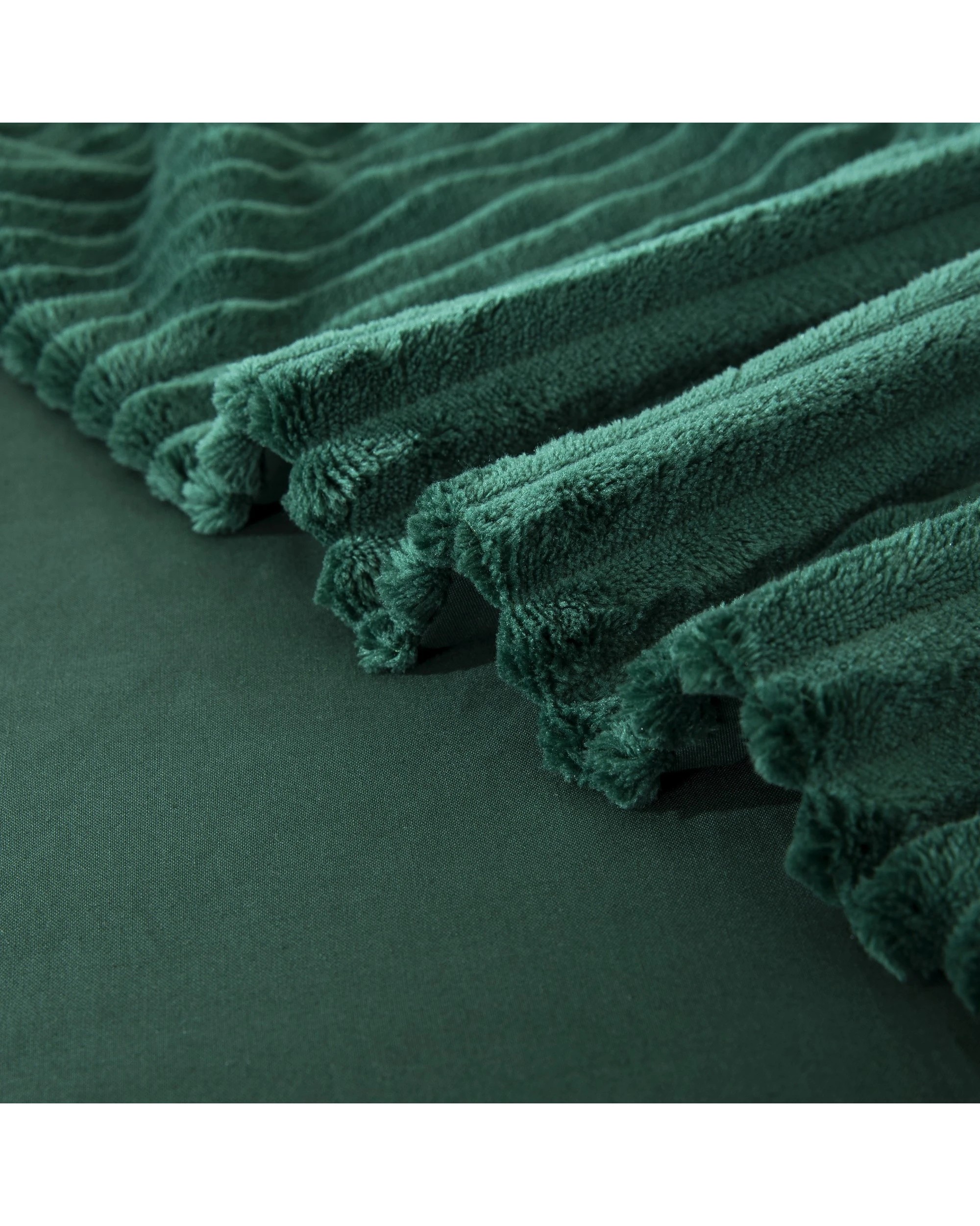 7 Dreamaker Signature Embossed Corduroy Fleece Quilt Cover Set - King Single Bed - Emerald, 7 of 8