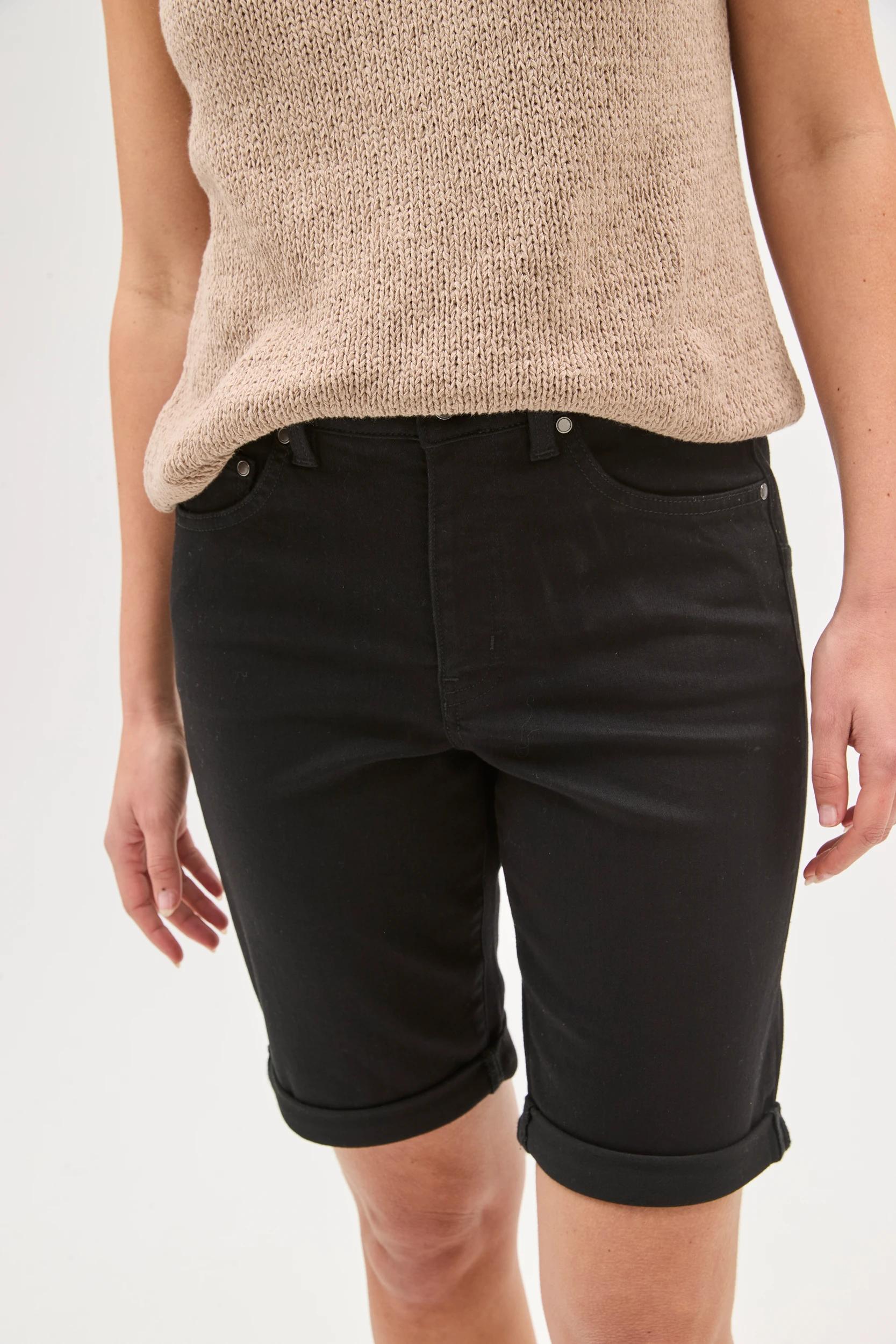 6 Target Denim Shape Your Body Bermuda Denim Shorts BLACKWASH, 6 of 7