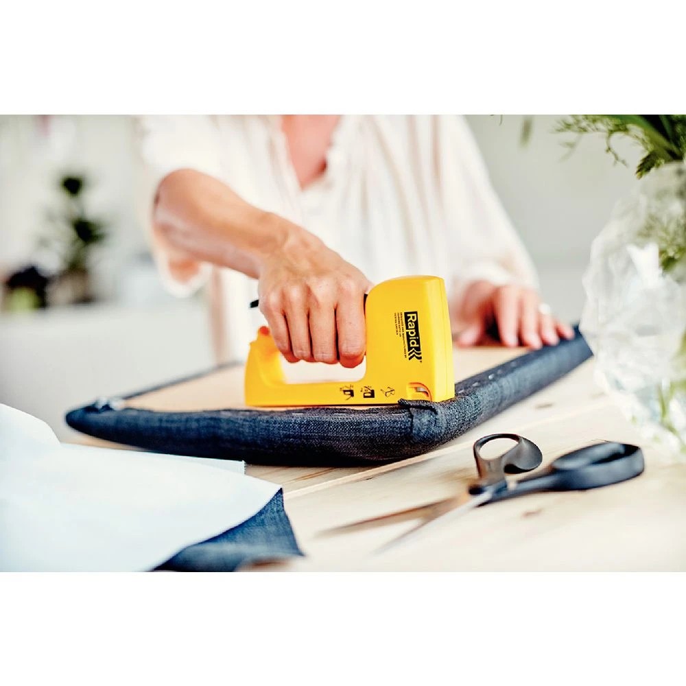 4 Rapid R13E Tacker Staple Gun, 4 of 6