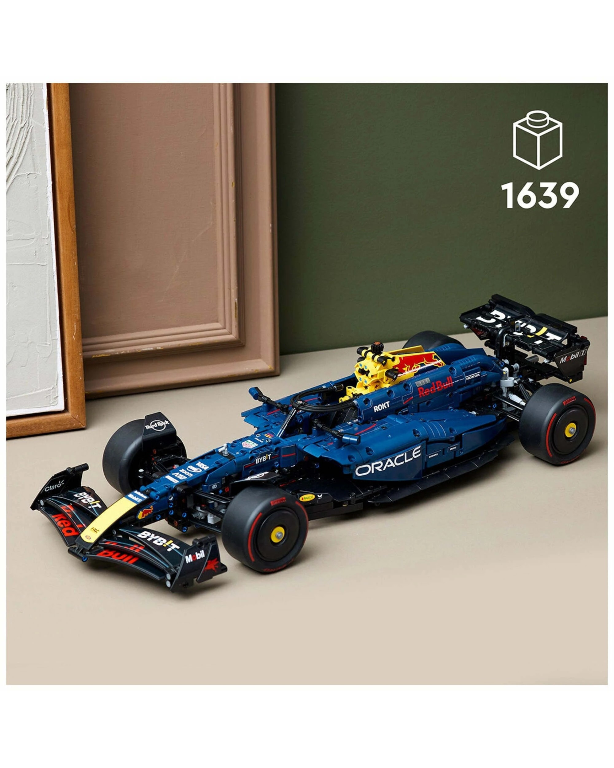 2 LEGO Technic Detailed F1 Car Model Kit 42206 Oracle Red Bull RB20 1639, 2 of 5