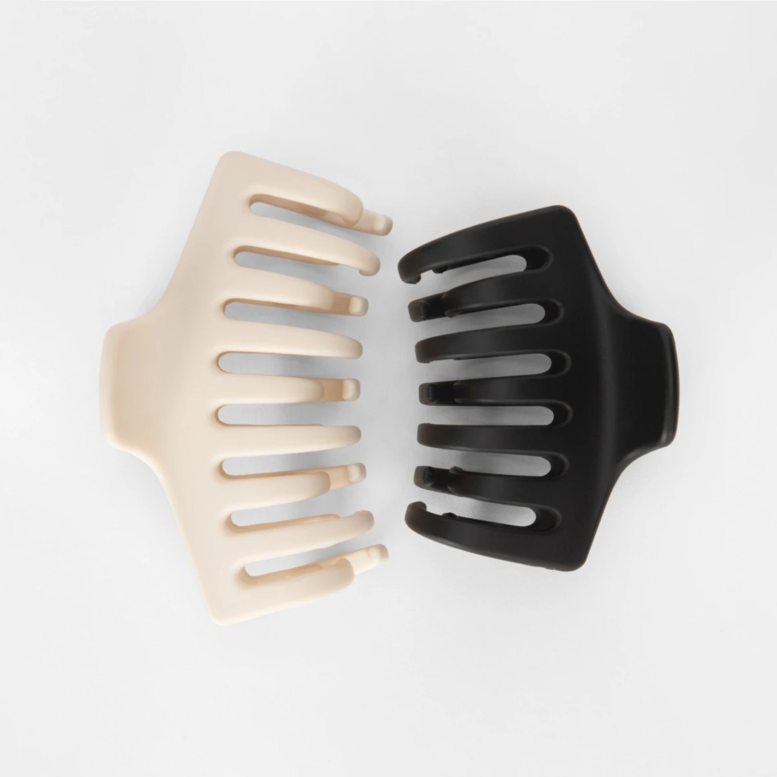 1 OXX Haircare 2 Pack Bone and Black Medium and Small Barrel Triple Grip Claw Hair Clips, 1 of 4