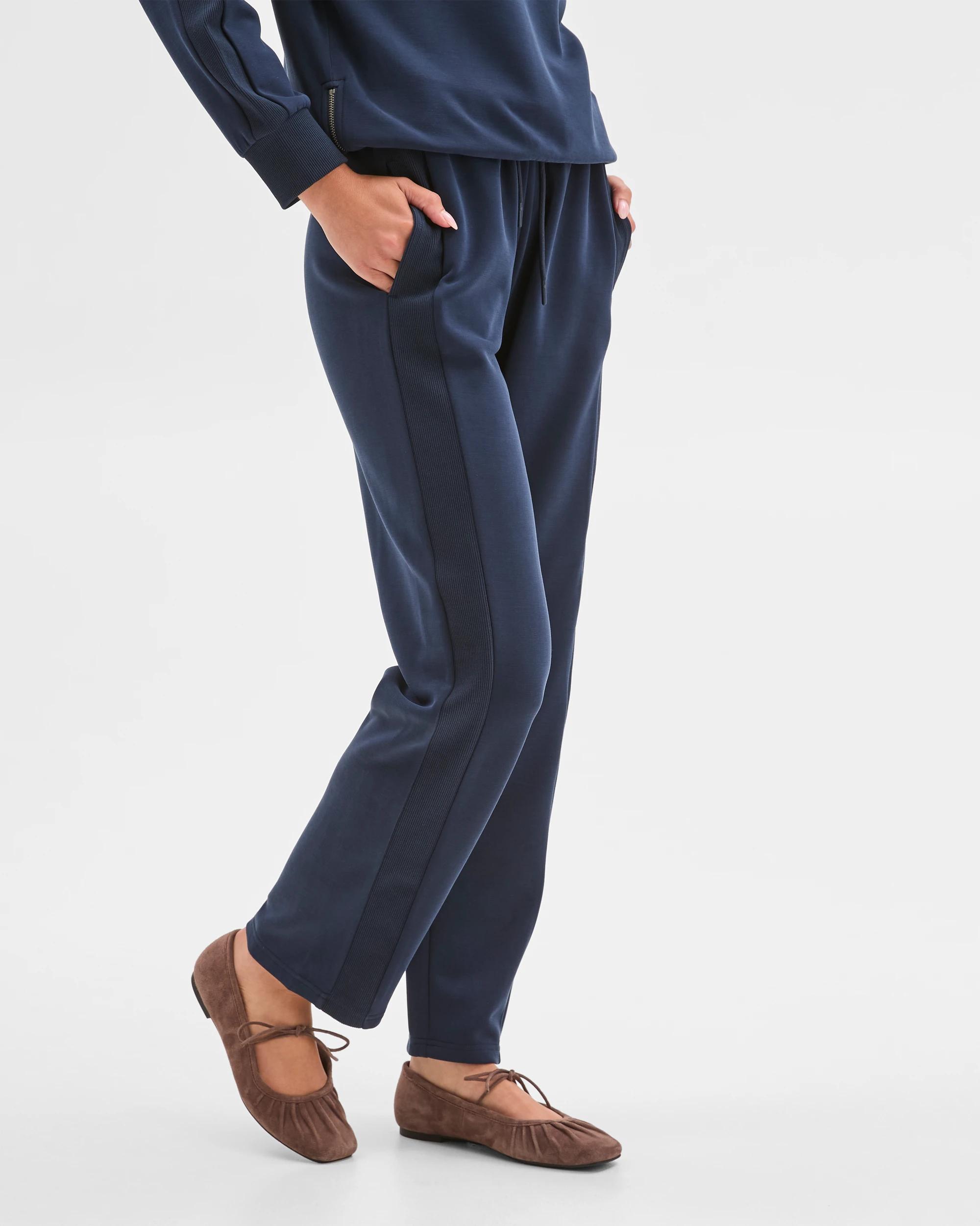 3 Target Petites Petites Active Studio Lounge Panel Pants INK NAVY, 3 of 5