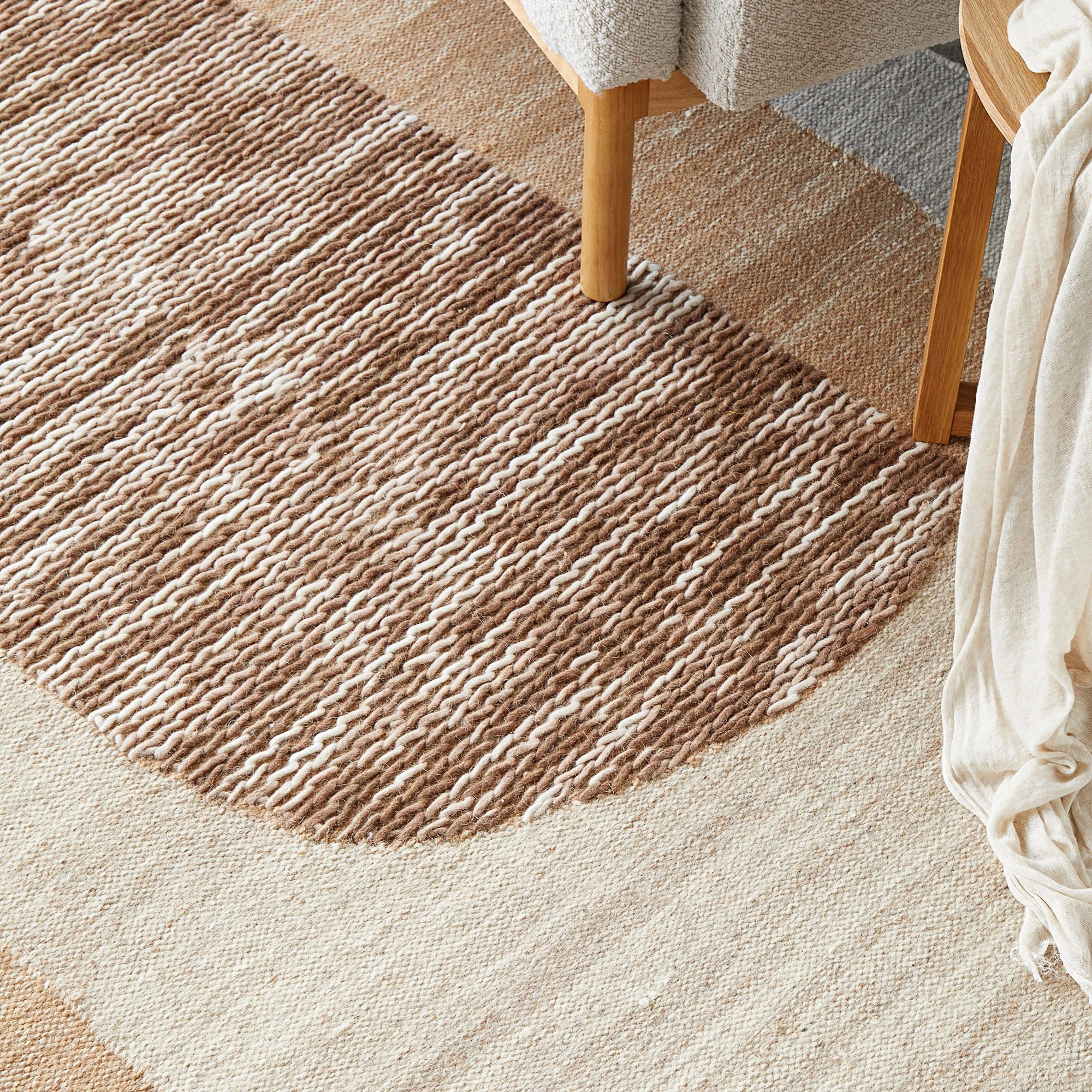 4 Common Ground Rugs Lumina 80 330x240cm - Beige, 4 of 7