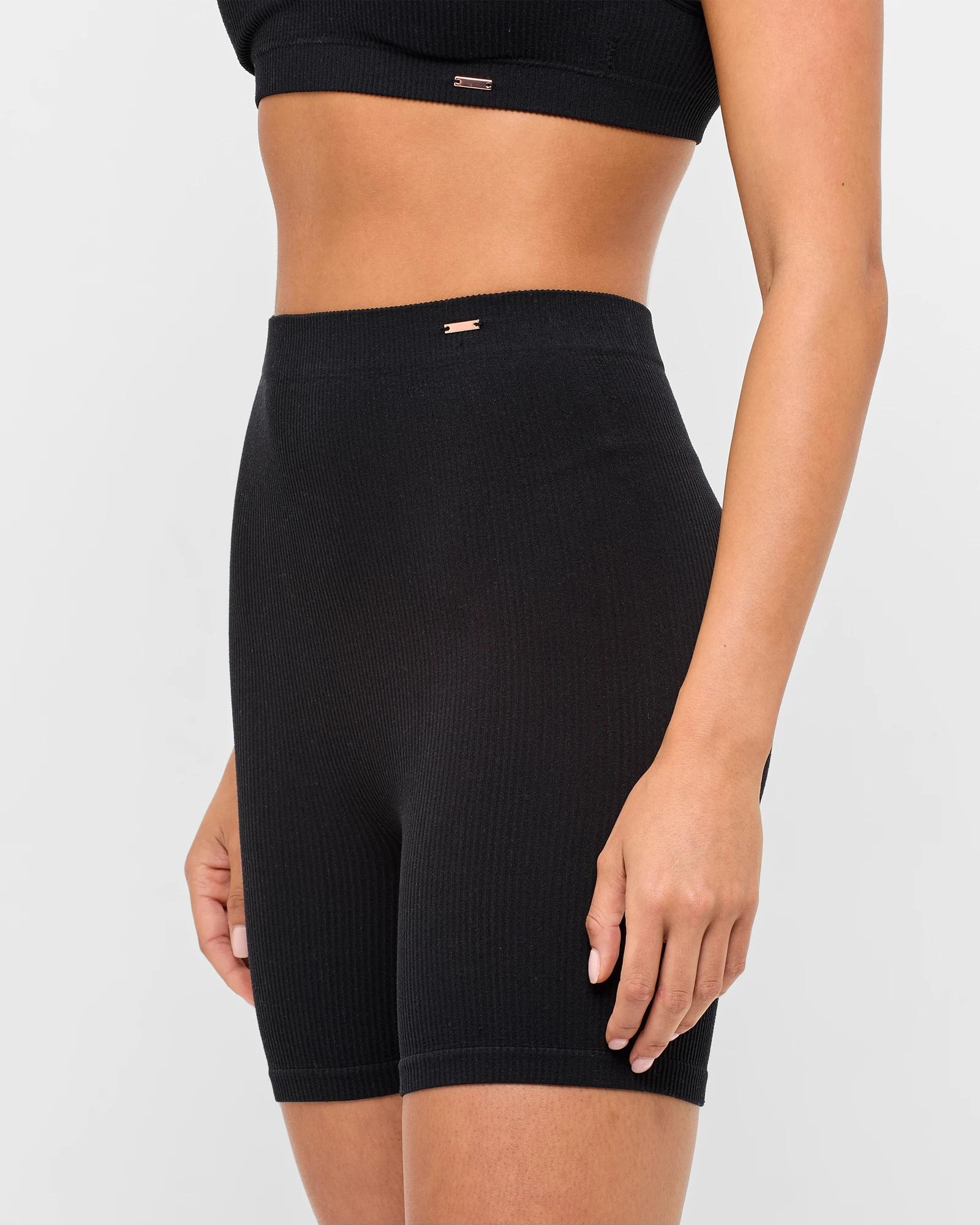 3 Ribbed Seamfree Bike Shorts - Lily Loves BLACK, 3 of 4