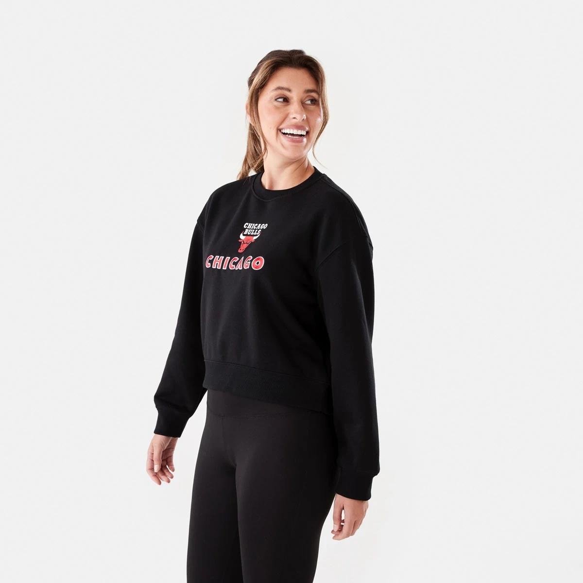 2 Official NBA Adult Lounge Crew Neck Pullover Bulls 7c3v, 2 of 6