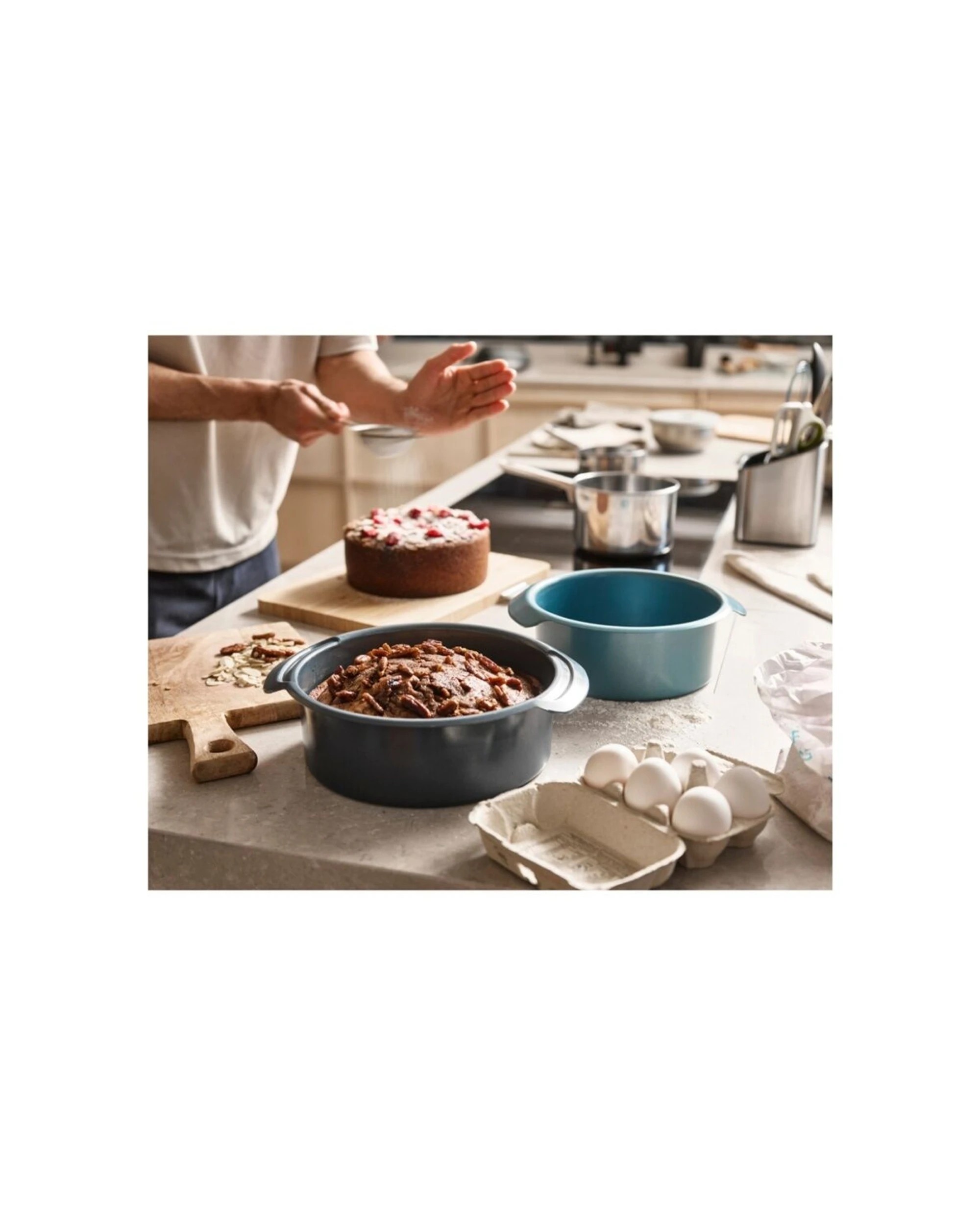 5 Joseph Joseph Nest Bake Round Cake Tin 23cm Carbon Steel Non-Stick Coating - Blue, 5 of 8