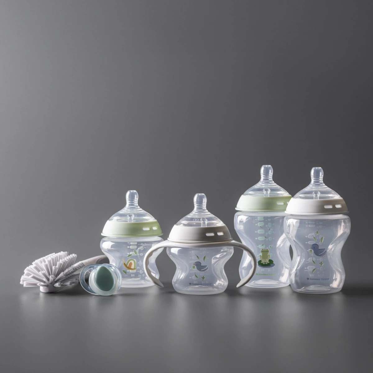 5 8 Piece Tommee Tippee Natural Start Newborn Starter Set, 5 of 8