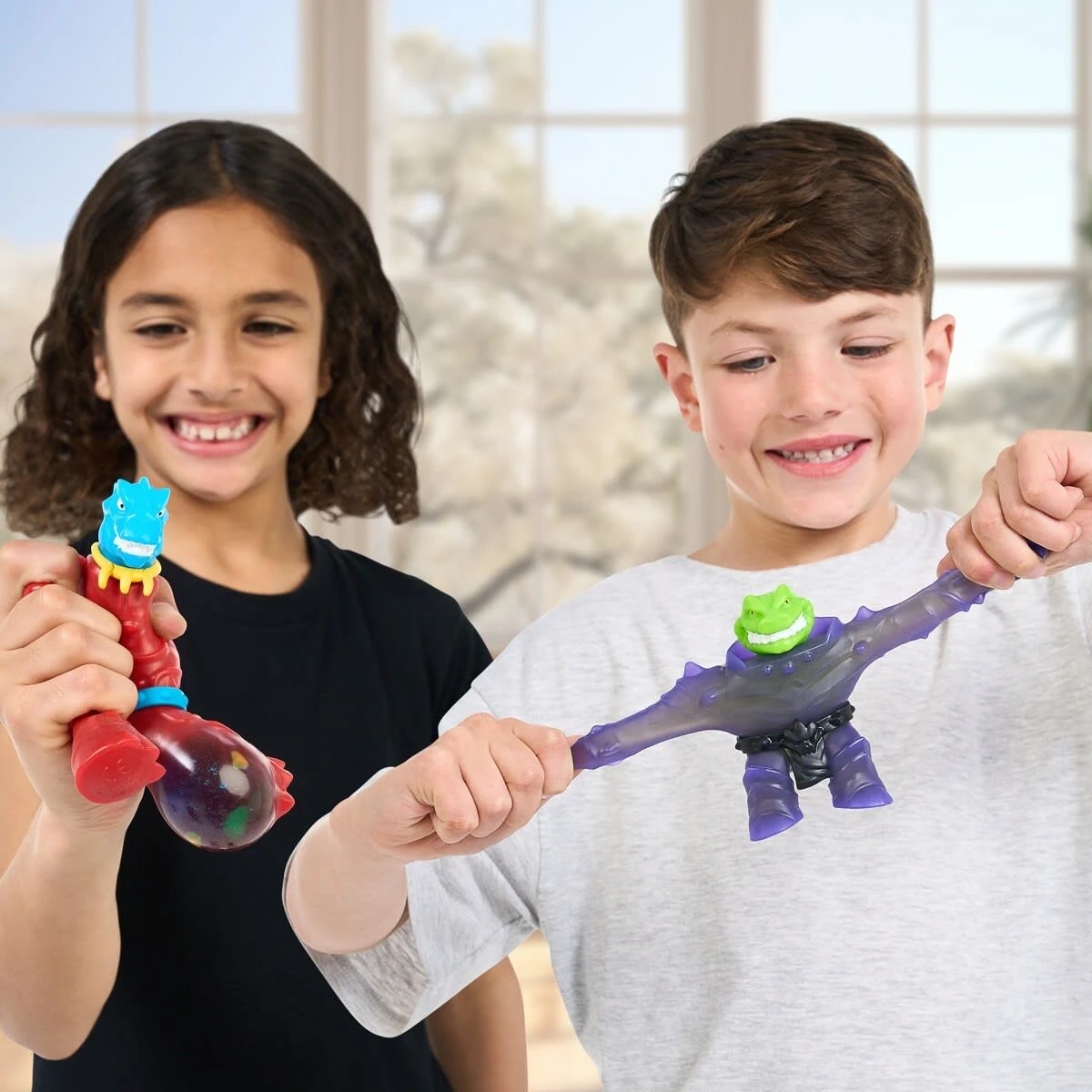 6 Heroes of Goo Jit Zu Smash Strikers: Squishy Tyro Vs Stretchy Rock Jaw with Unique Fillings Playset, 6 of 10